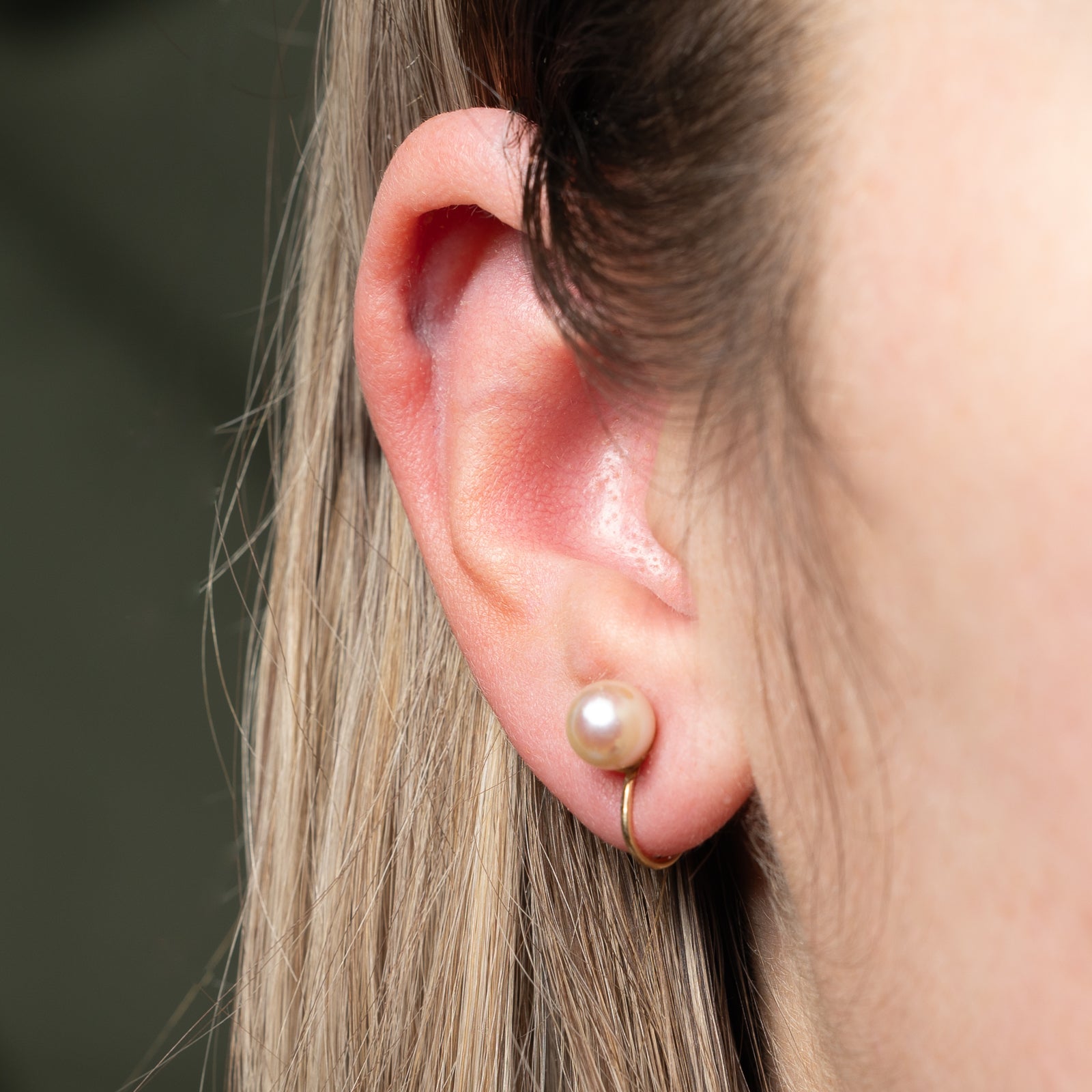 Pearl Clip On Earrings for Women - Non-Pierced Fake Ear Cuffs - Elegant Fashion Jewelry for Parties, Weddings & Special Occasions