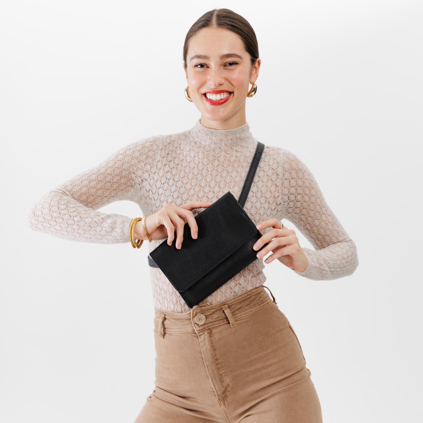 Stylish Basic Belt Bag for Men & Women - Adjustable Waist Pack for Running, Travel & Outdoor Activities