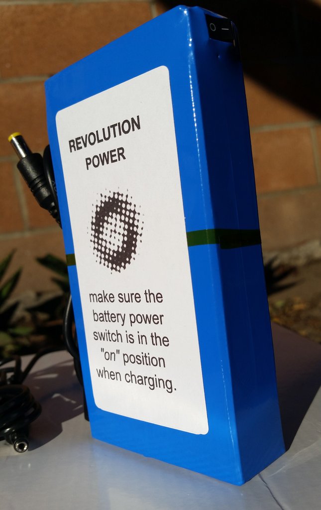 Revolution Additional 12V Battery Pack 9800mAh RI 9800 - Power Bank for Camping, Emergency Backup & Outdoor Adventures