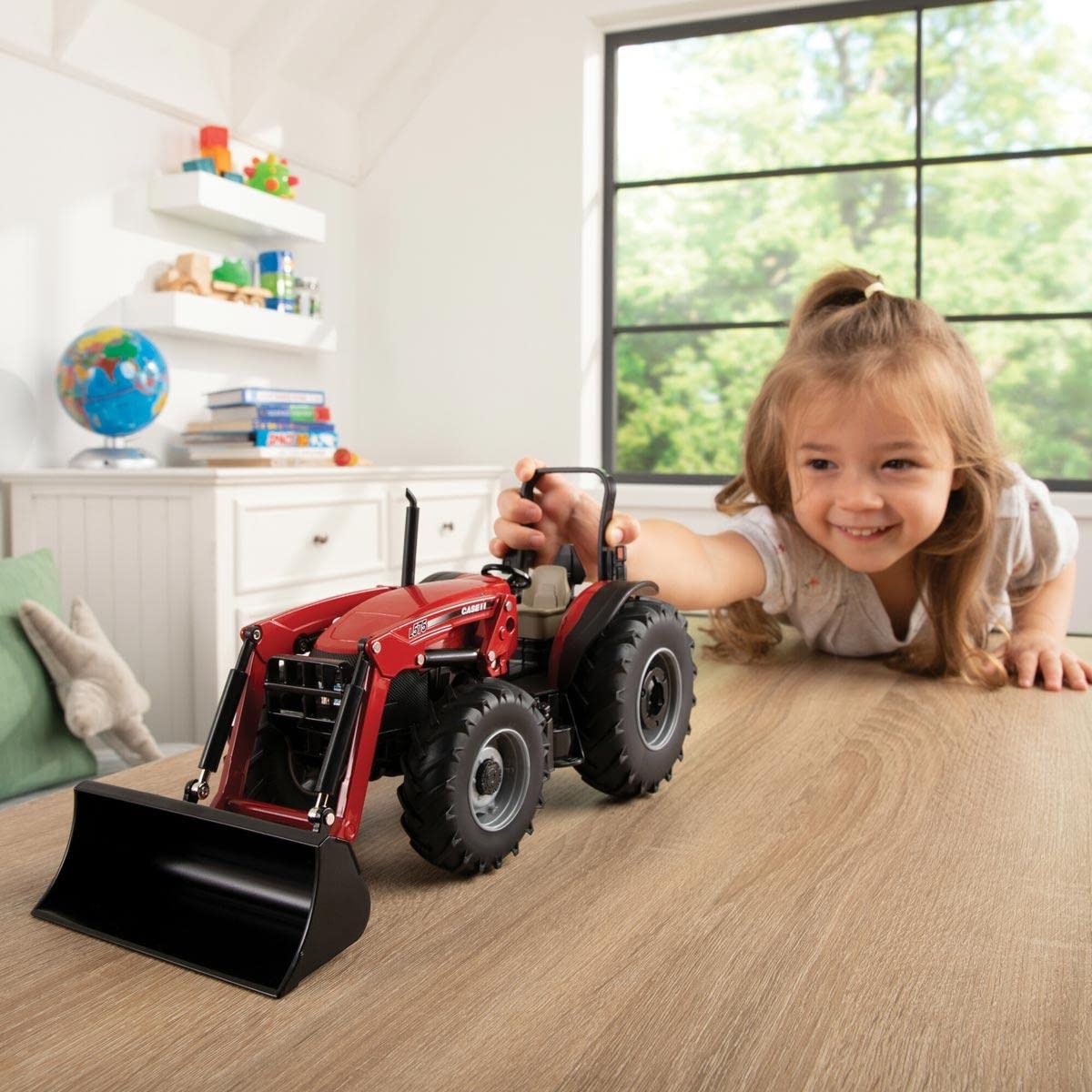 Case IH 1/16 Scale Farmall 115A Tractor with L575 Loader Toy Model - Diecast Collectible for Display, Farming Enthusiasts & Kids Play