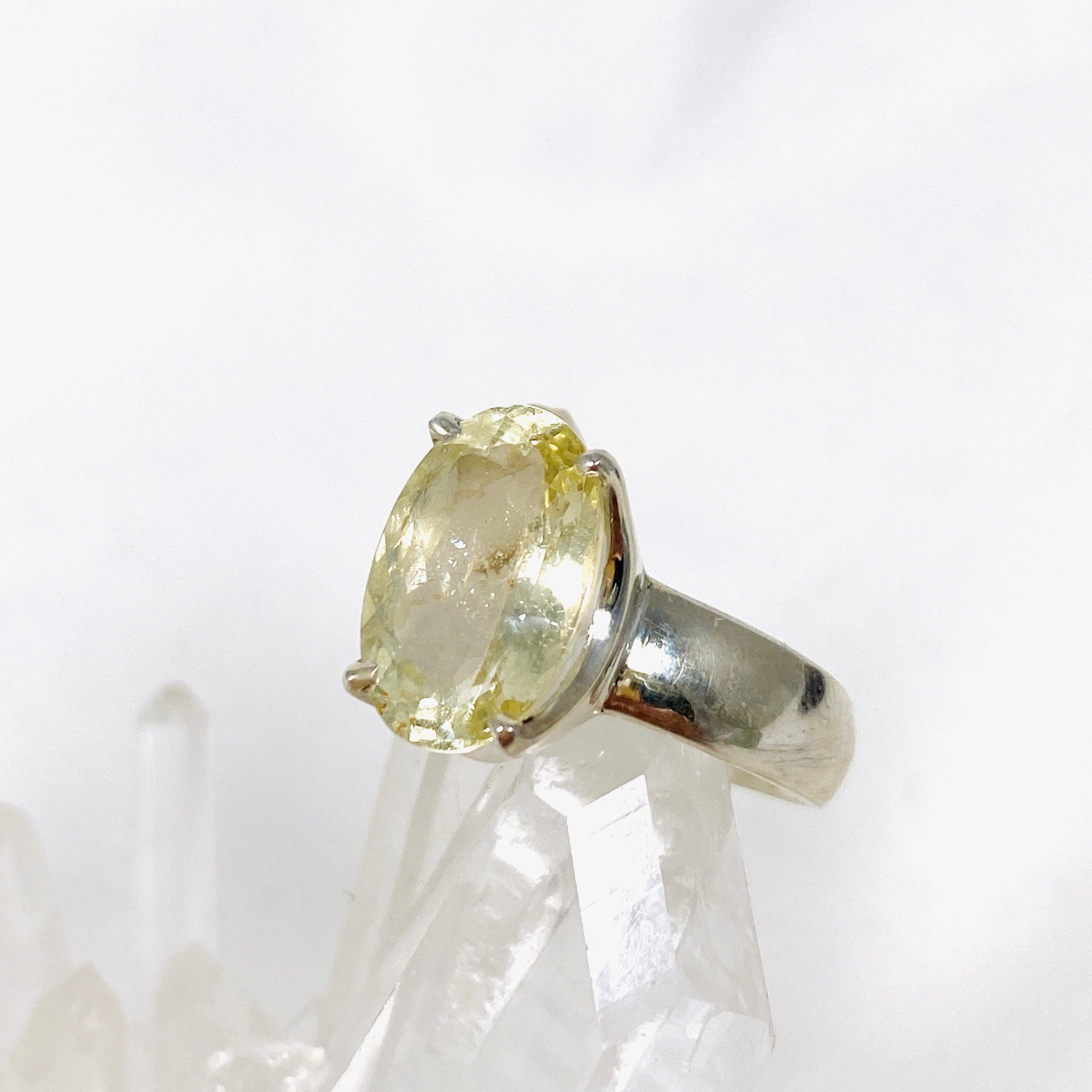 Heliodor Golden Beryl Faceted Oval Ring - Size 6.5 PRGJ324 - Elegant Jewelry for Women, Perfect for Weddings, Anniversaries & Special Occasions