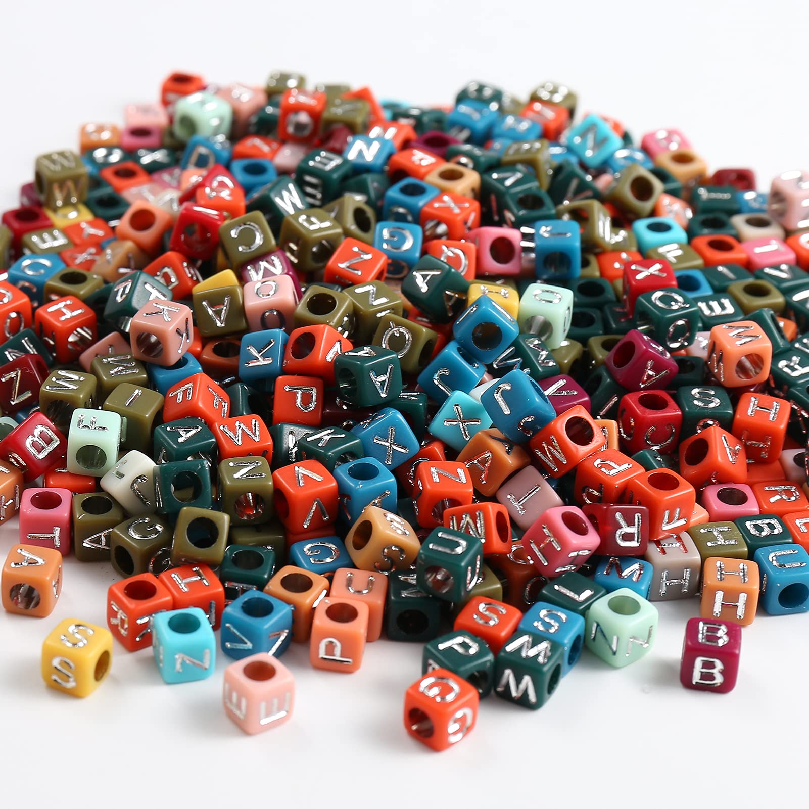 ToBeIT 1000pcs Acrylic Alphabet Letter Beads A-Z for DIY Jewelry Making - Silver Cube Beads for Bracelets, Necklaces, Keychains & Craft Projects | Perfect for Gifts, Party Favors & Personalized Accessories