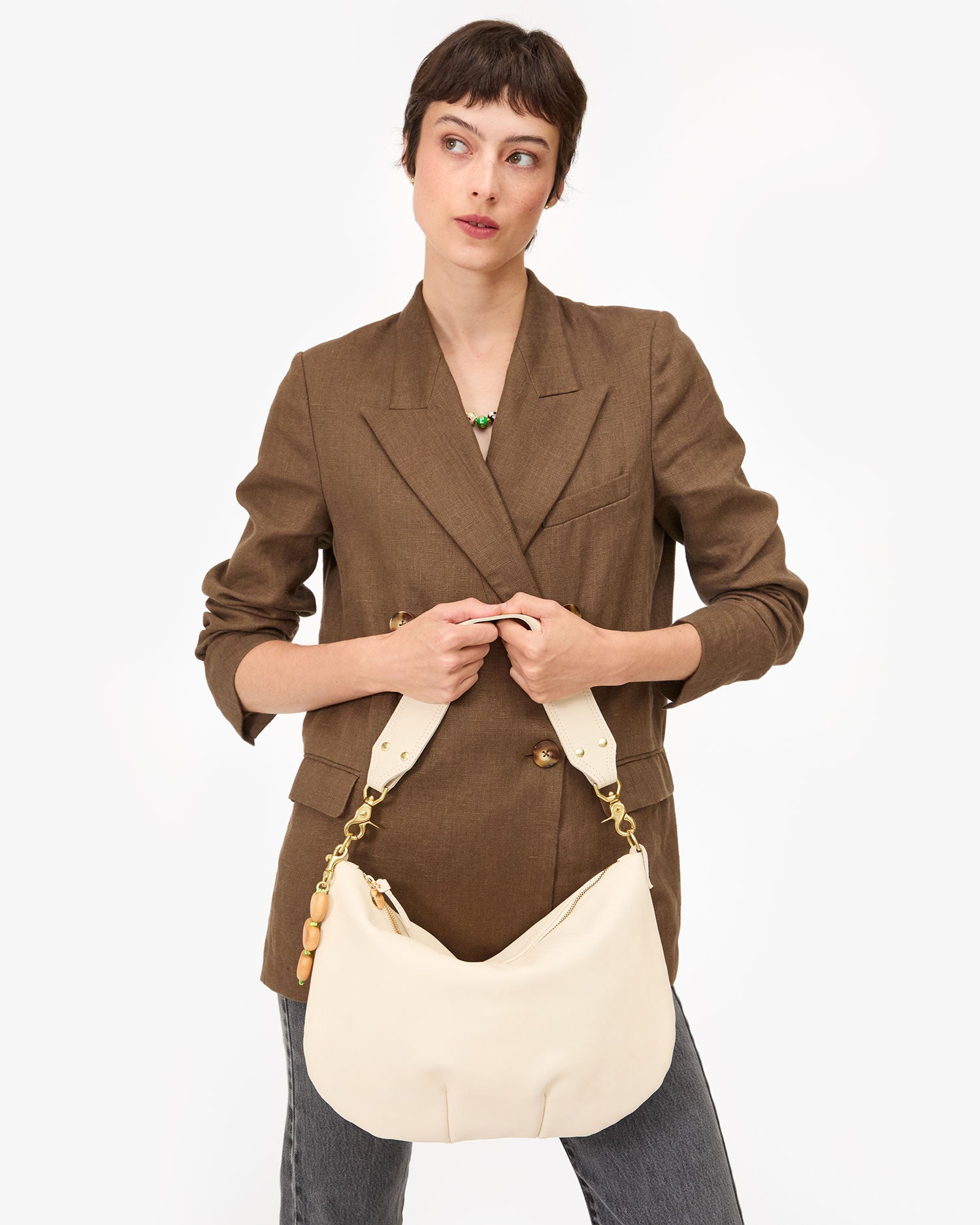 Moyen Messenger Bag in Smooth Cream Leather - Stylish Crossbody Purse for Women, Perfect for Work, Travel, and Everyday Use