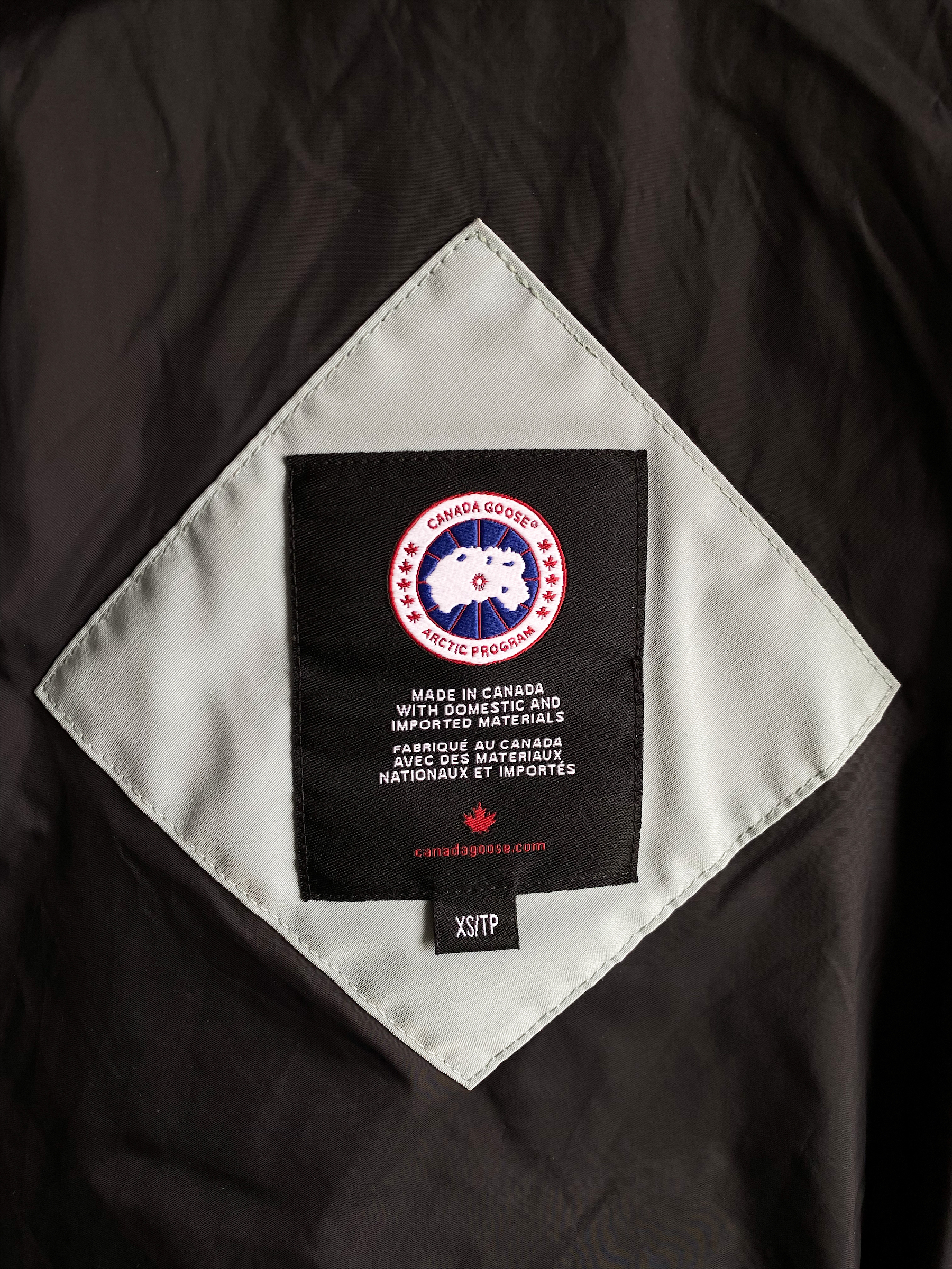 Canada Goose Stormy Sky Lorette Women's Winter Jacket - Waterproof Down Parka for Cold Weather, Outdoor Activities & Urban Style
