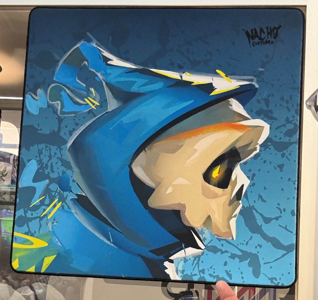ERRENNIR x NachoCustomz Large Gaming Mouse Pad with Non-Slip Rubber Base - Perfect for PC, Laptop & Office Workstations (Gecko Design)