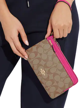 Coach Double Zip Wallet in Signature Canvas - Stylish & Durable Crossbody Wallet for Women - Perfect for Travel, Shopping & Everyday Use
