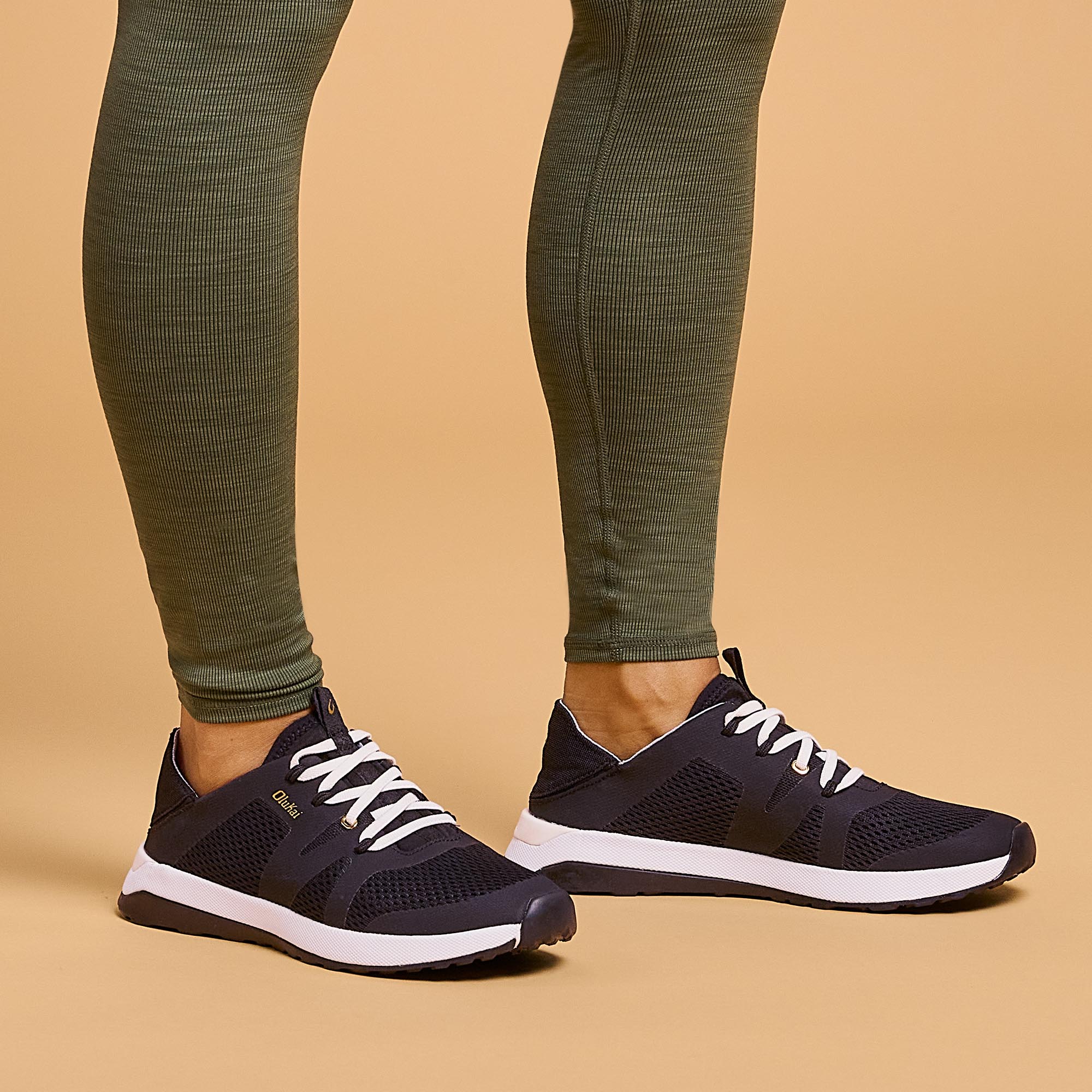Huia Women's Athleisure Shoes - Black | Comfortable & Stylish Sneakers for Running, Walking & Casual Wear