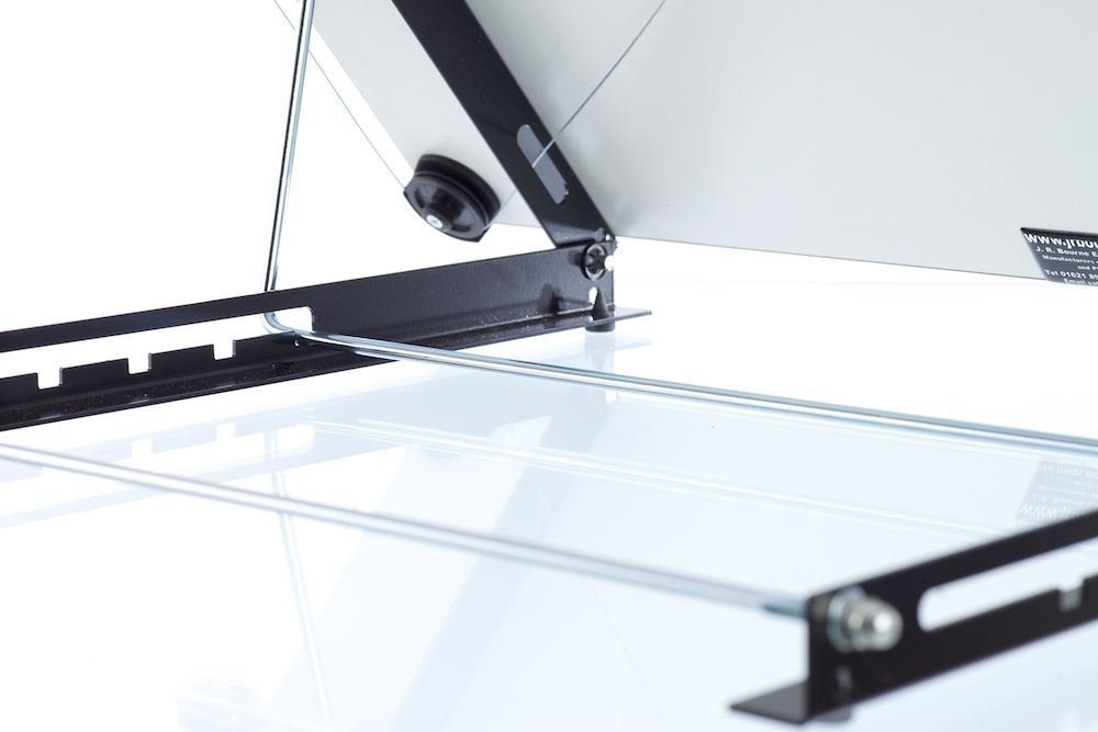 A2 Drawing Board with Carrying Handle - Adjustable Angle Drafting Table for Artists & Architects - Perfect for Sketching, Technical Drawing & Classroom Use