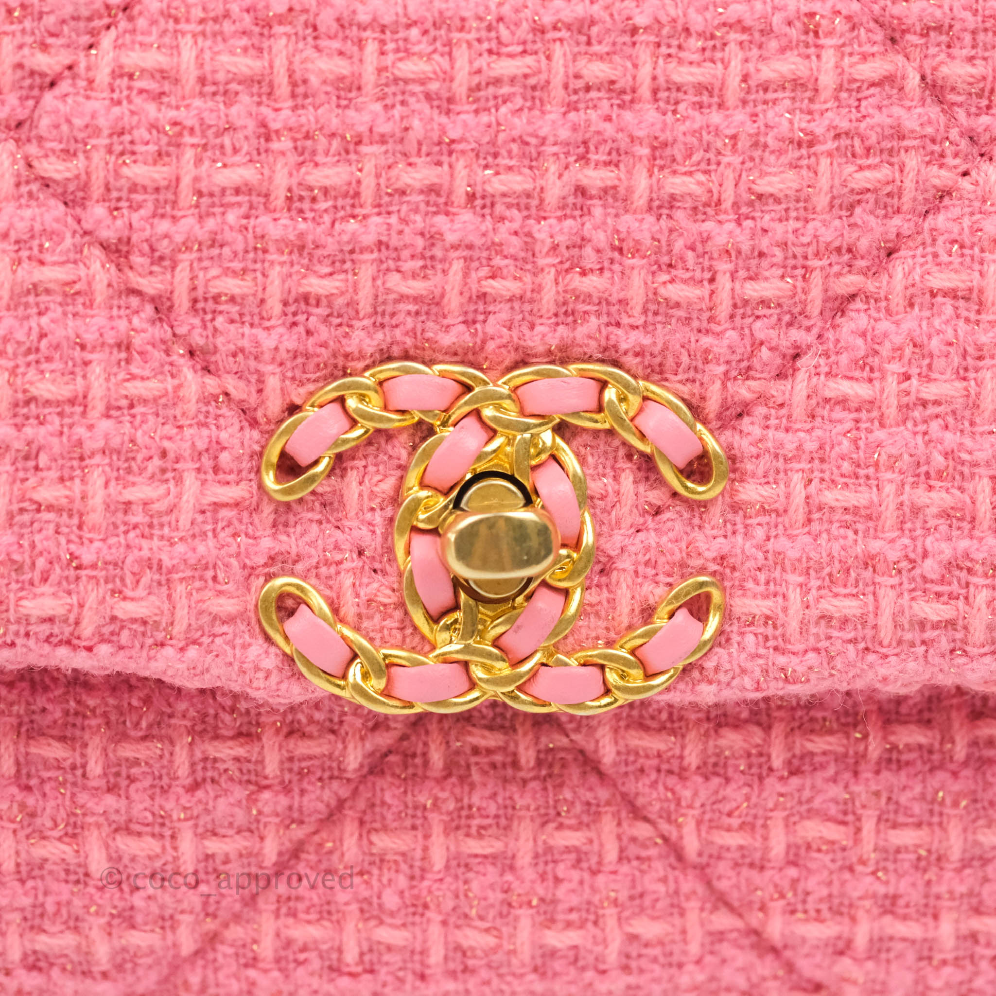 Chanel 19 Small Tweed Handbag in Pink with Mixed Hardware - Luxury Crossbody Bag for Women, Perfect for Date Night & Special Occasions
