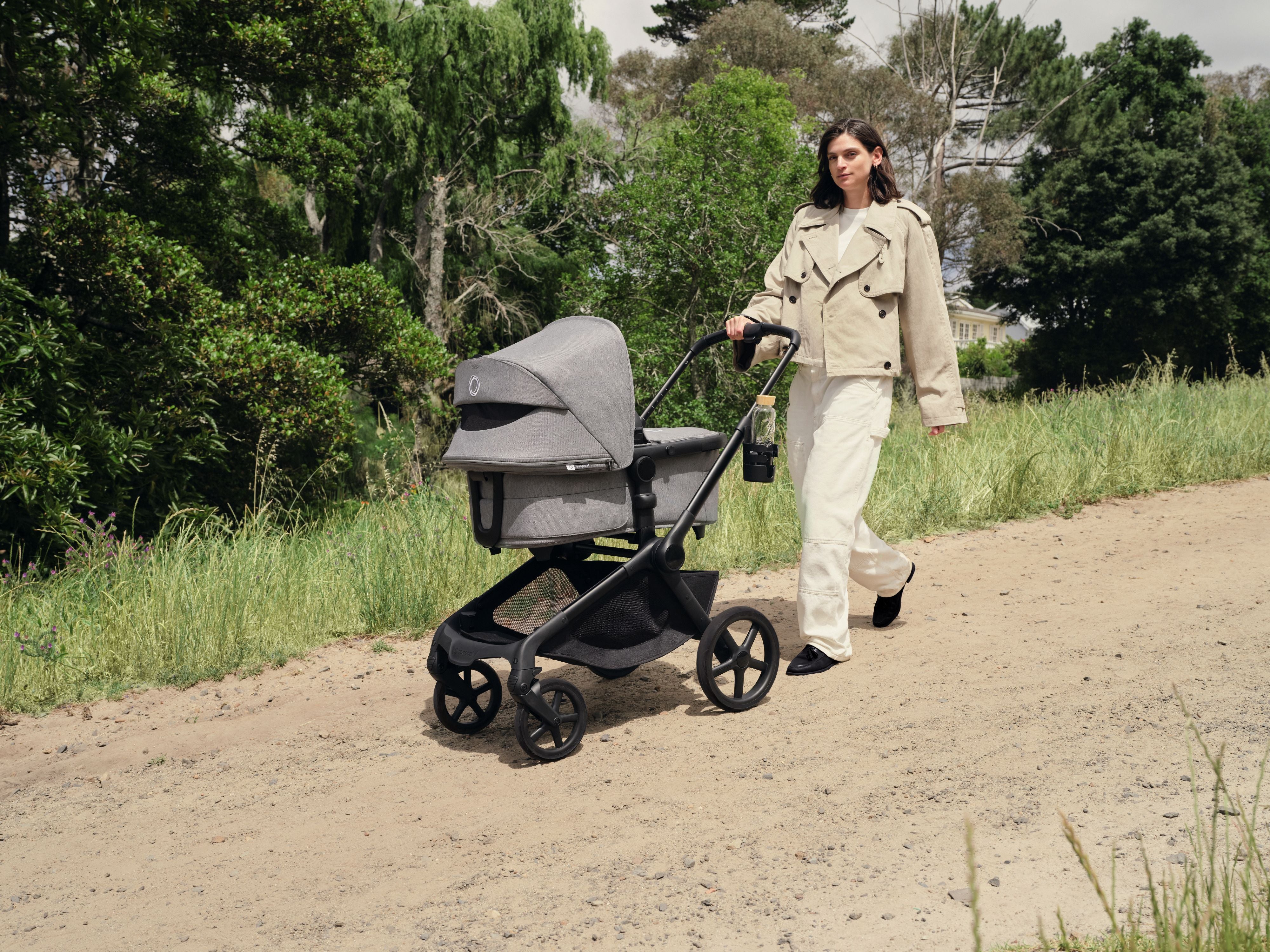 Bugaboo Kangaroo Complete Tandem Stroller - Double Stroller for Twins & Siblings | Lightweight & Compact Fold | Perfect for City Walks, Shopping & Travel
