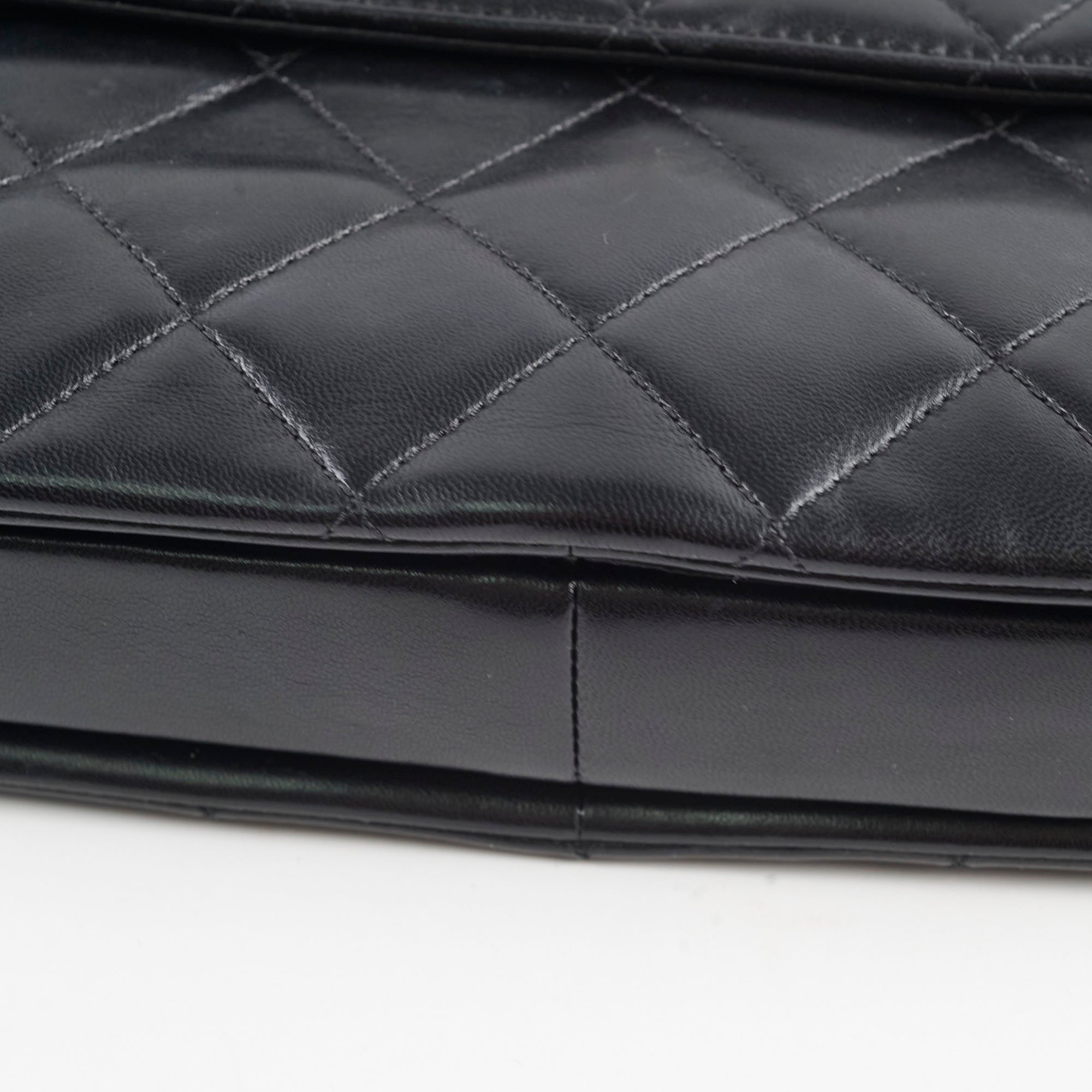 Chanel Trendy CC Small Black Leather Crossbody Bag for Women | Luxury Designer Handbag for Evening Out & Special Occasions