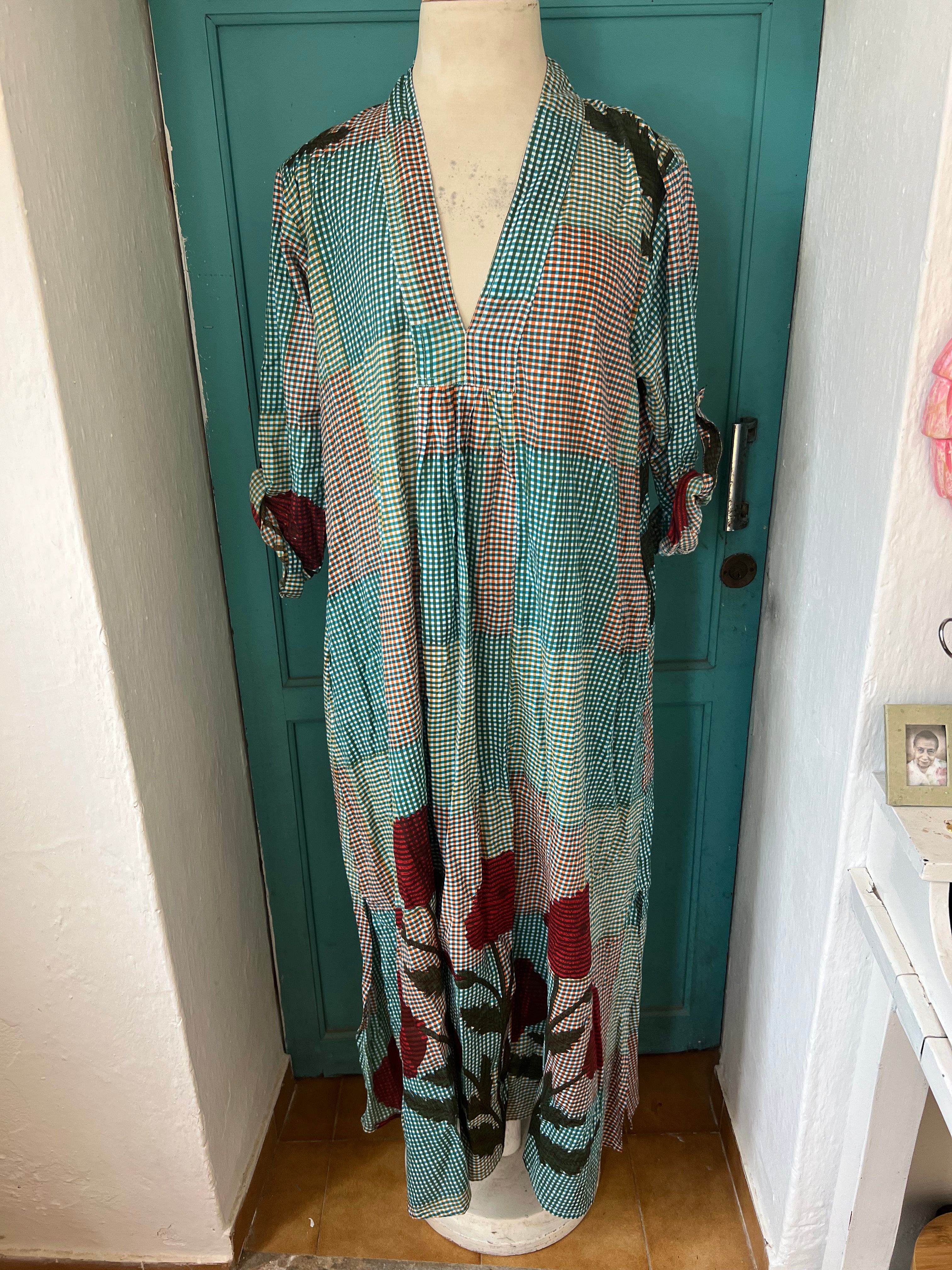 Boho Beautiful Long Dress with Poppie Flowers - Elegant Floral Maxi Dress for Women, Perfect for Beach Weddings, Summer Vacations & Boho Chic Outfits