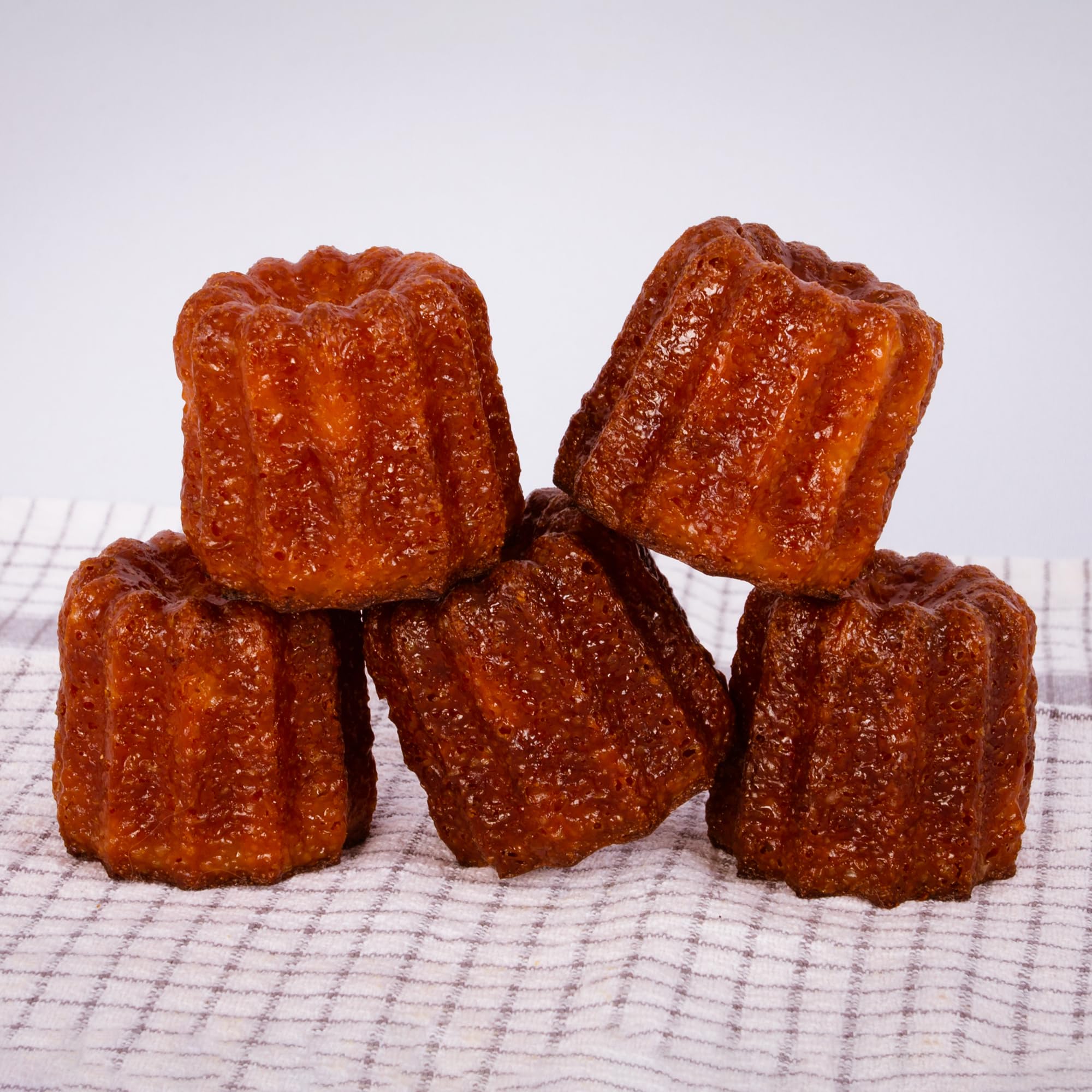 Darware Copper Canelle Pastry Molds (4-Pack) - 2-Inch Bordeaux French Custard Cannele Cake Baking Molds | Premium Heat-Conducting Copper for Perfect Pastries | Ideal for Home Bakers & Professional Chefs