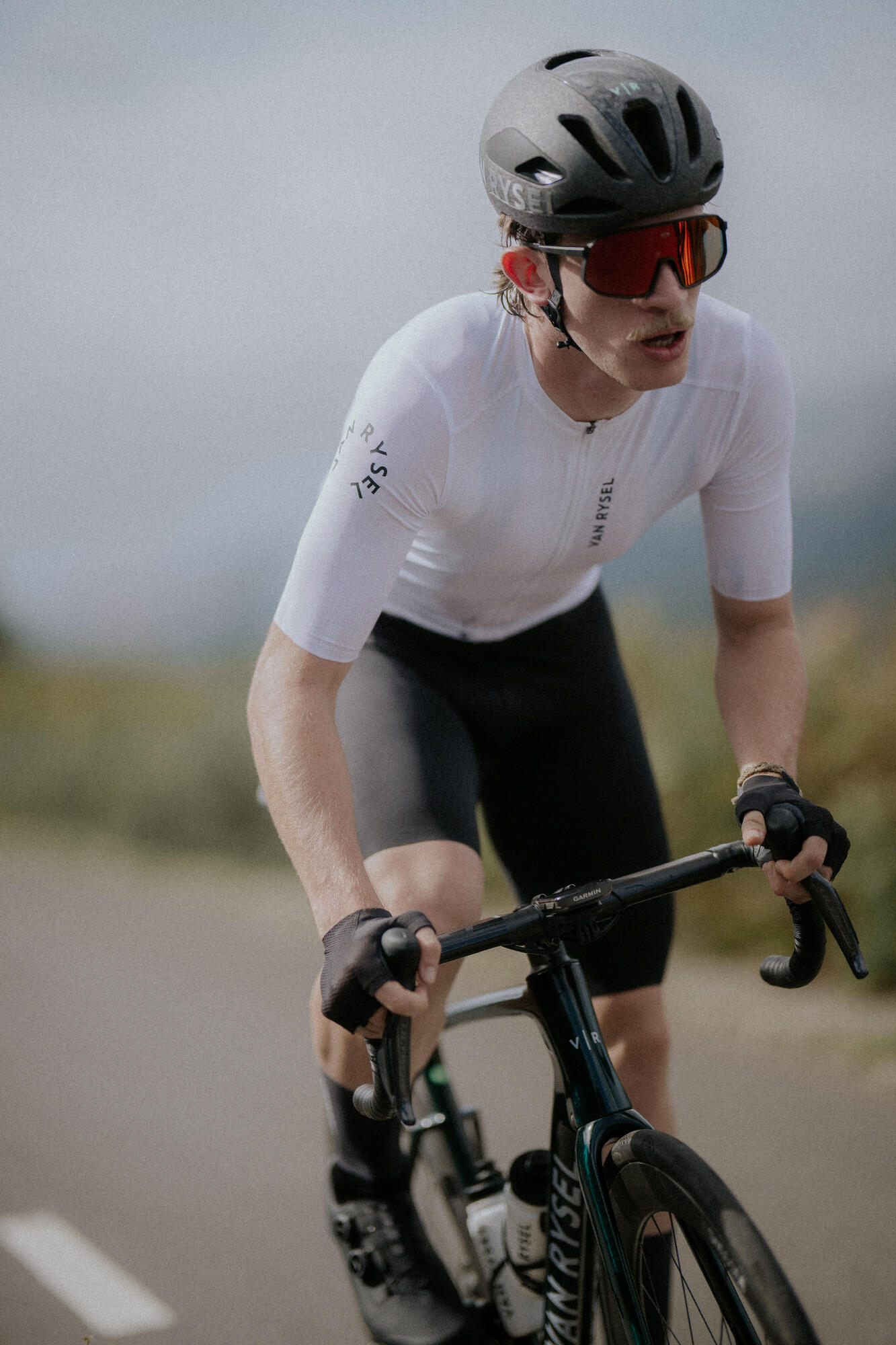 Van Rysel Unisex RCR 2 Short Sleeve Cycling Jersey - Breathable & Quick-Dry for Road Biking & Training - Perfect for Men & Women Cyclists