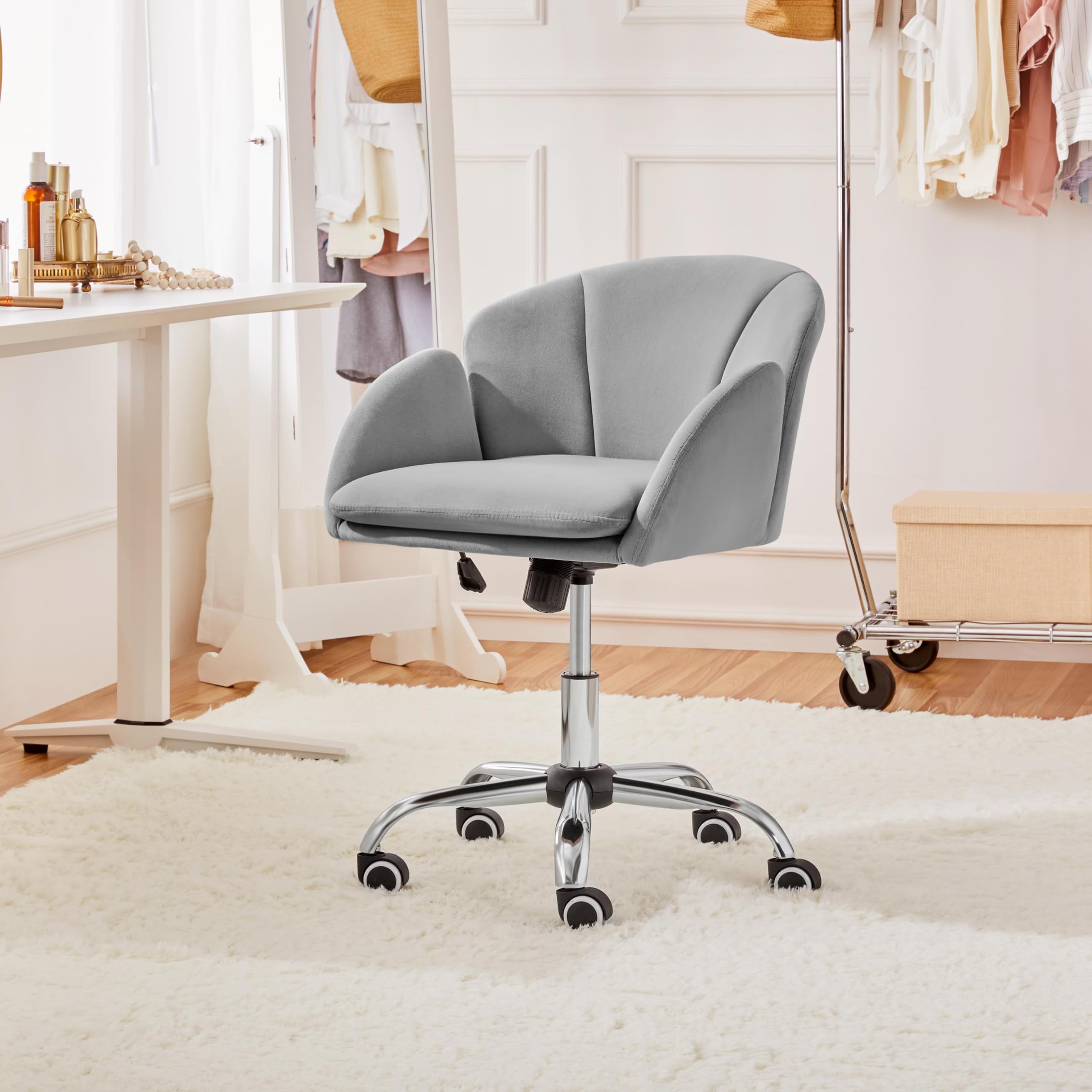 Yaheetech Modern Velvet Swivel Desk Chair with Armrests - Light Gray Home Office Chair for Women, Rolling Makeup Vanity Chair for Bedroom & Study Room | Perfect for Work, Gaming & Beauty Stations