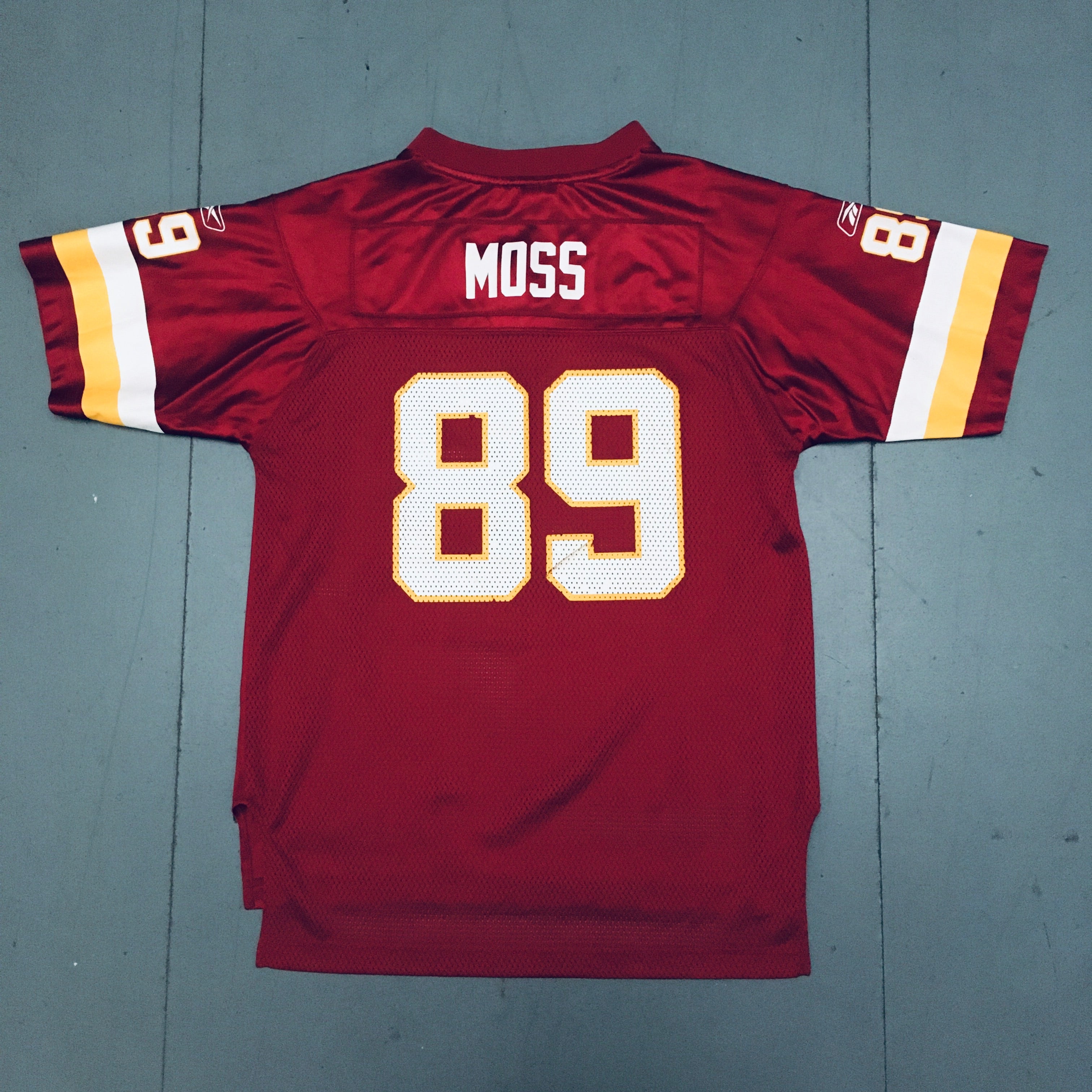 Authentic Washington Redskins Santana Moss 2005-2006 NFL Jersey (Size S) - Perfect for Game Day, Fan Events & Sports Memorabilia Collection