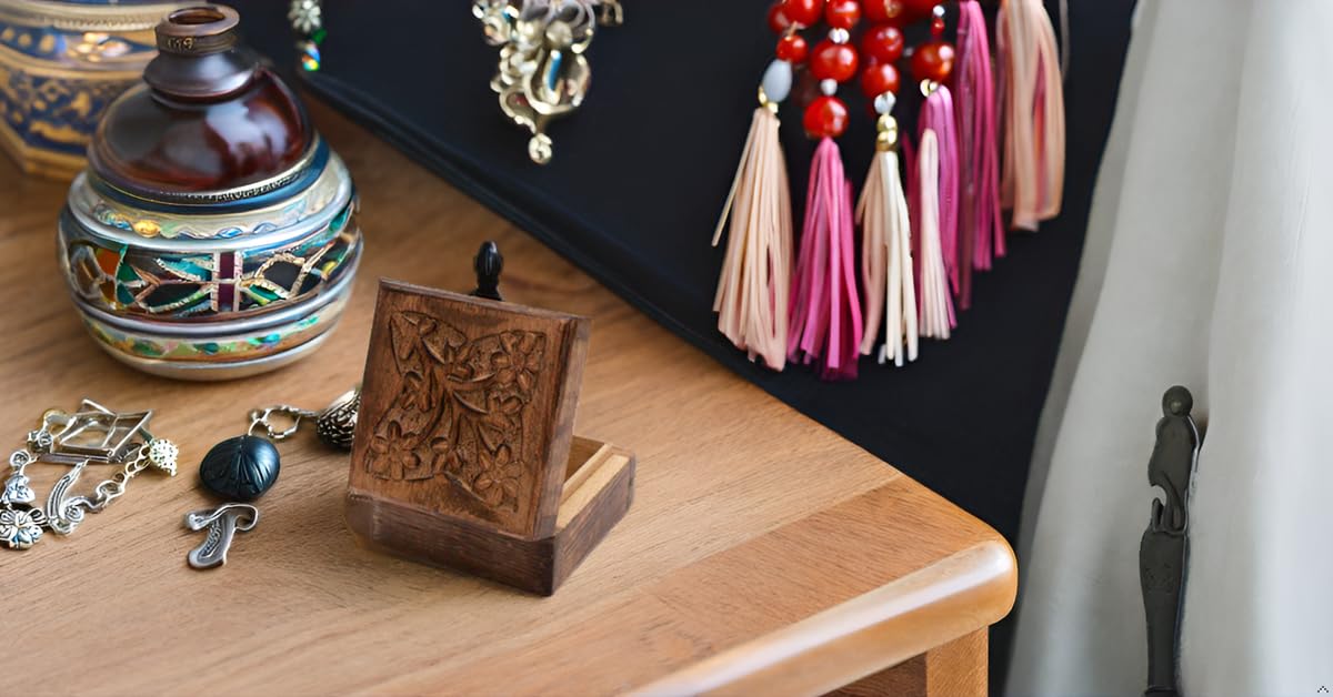Handmade Decorative Wooden Jewelry Box - 4 x 4 Inch Treasure Chest for Necklaces, Rings & Watches | Perfect Birthday Gift & Jewelry Organizer | Keepsake Box for Home Decor, Wedding Favors & Travel Storage