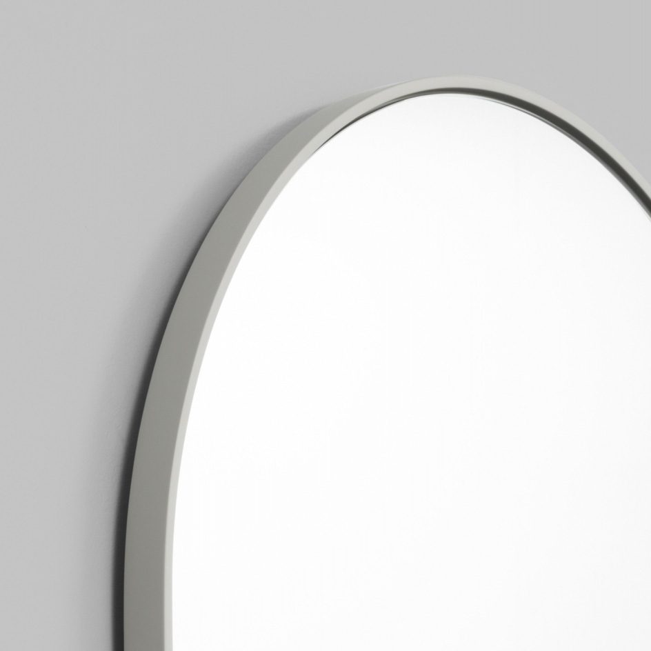 MIDDLE OF NOWHERE Bjorn Oval Mirror in Dove Grey - 19.7x29.5 Inch Wall Decor for Living Room, Bedroom & Entryway