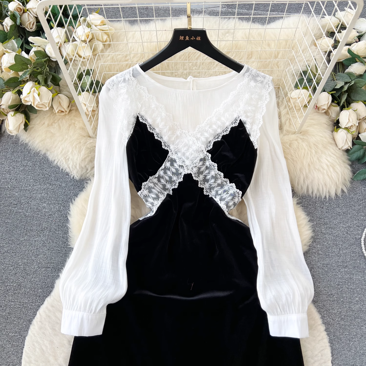 Elegant French Lace Velvet Dress for Women - Winter & Autumn Formal Evening Gowns - Perfect for Holiday Parties, Weddings, and Special Occasions