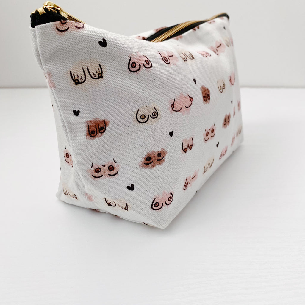 Boobies Print Zip Up Nappy Wallet - Stylish & Functional Diaper Organizer for Moms on the Go - Perfect for Baby Essentials, Travel & Daily Use