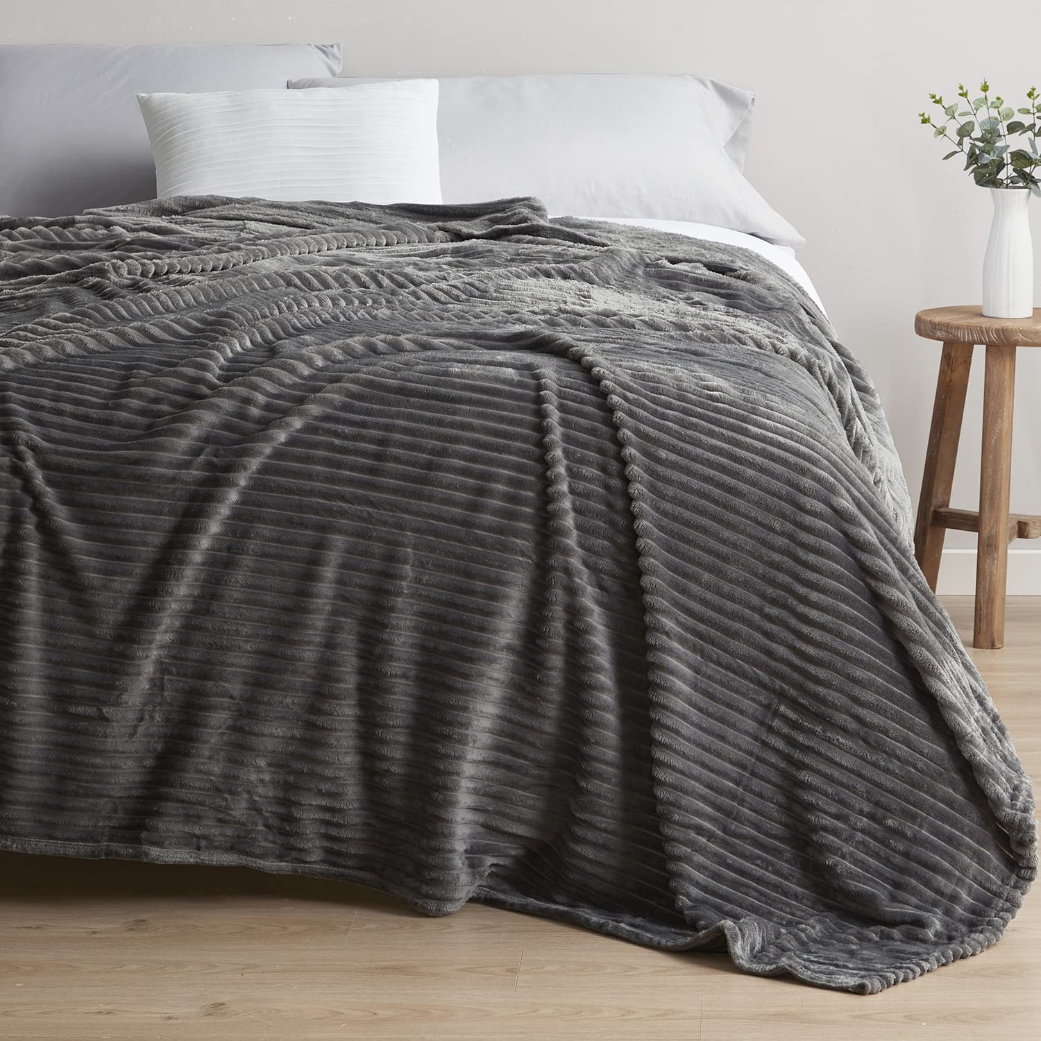 Nestl Soft Twin Fleece Blanket - Ultra Cozy 90x90 Inch Grey Plush Blanket for Bed | Warm Fuzzy Throw for Couch, Sofa & Winter Nights | Perfect Gift for Family & Friends
