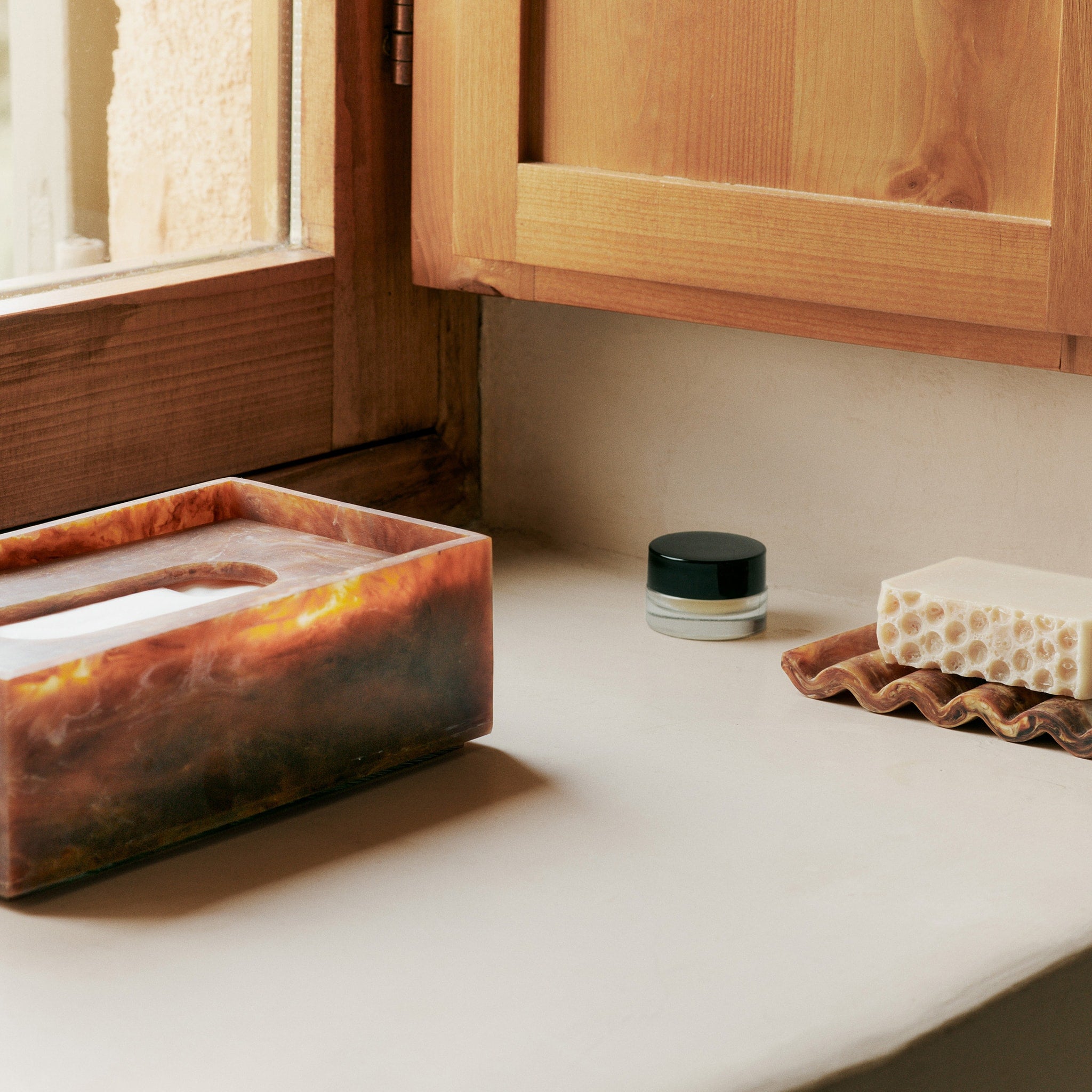 FERM LIVING Mist Tissue Box - Modern Ceramic Tissue Holder, 12x21cm, Sugar Kelp Green - Stylish Home Decor for Living Room, Bathroom & Office