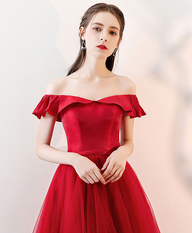 Elegant Red Satin & Tulle Short Prom Dress - Homecoming Formal Party Gown for Teens | Perfect for Dances, Parties & Special Occasions