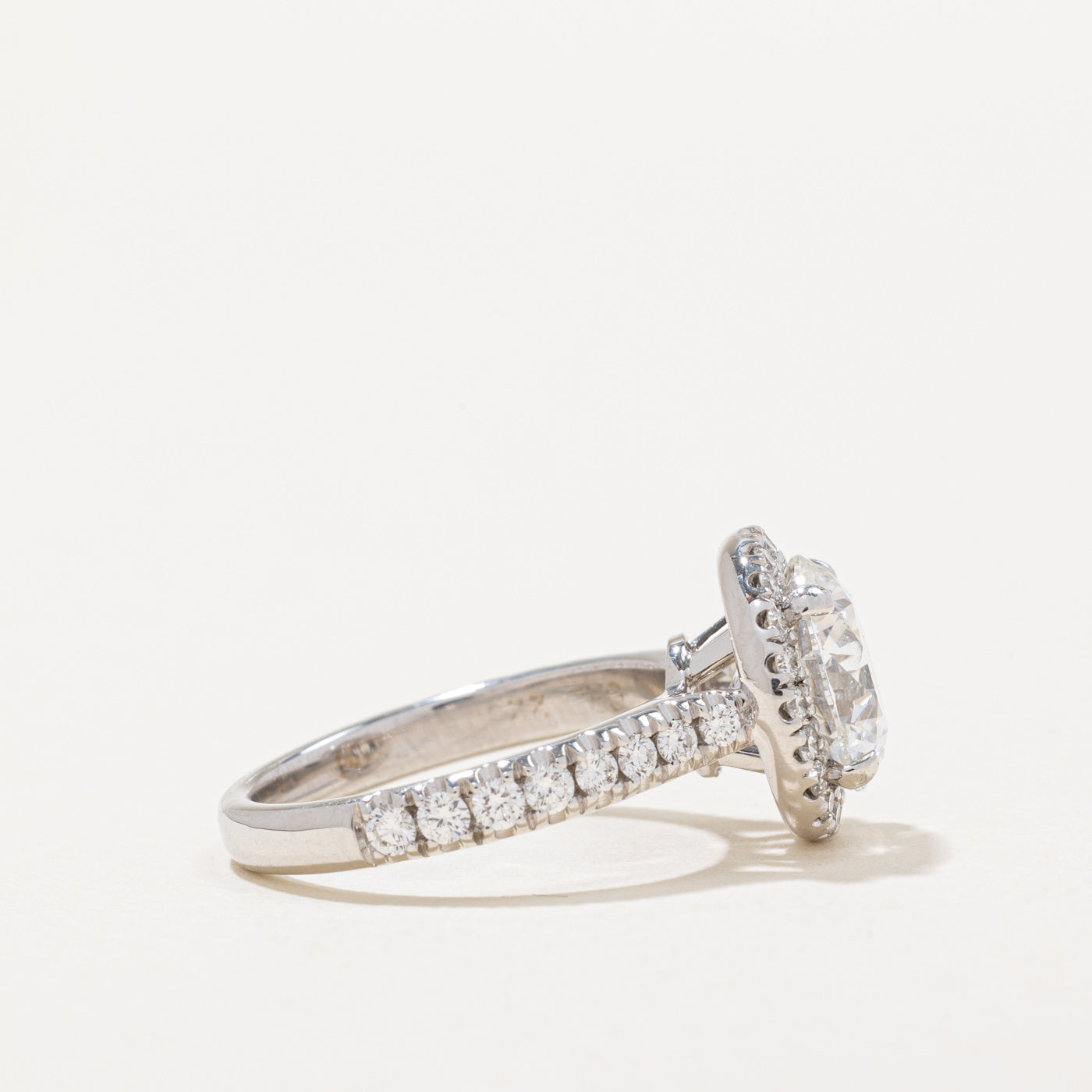 2.70ct GIA Certified Diamond Halo Engagement Ring - GIA 2.70ct E VS1 Excellent Cut - 3.20ctw Total Weight - Size 5 - Perfect for Proposals, Anniversaries & Special Occasions