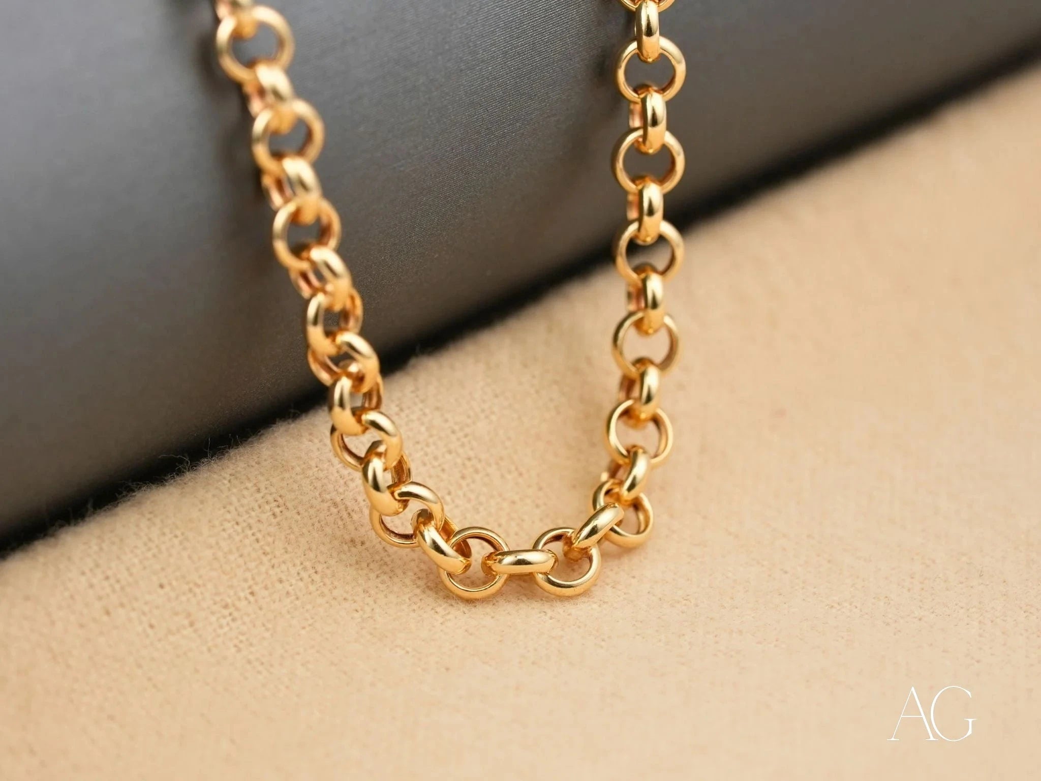18K Gold Rolo Chain Necklace for Women - Luxury Statement Jewelry Gift for Birthday, Anniversary & Special Occasions | Elegant Layering Piece for Everyday Wear or Evening Events