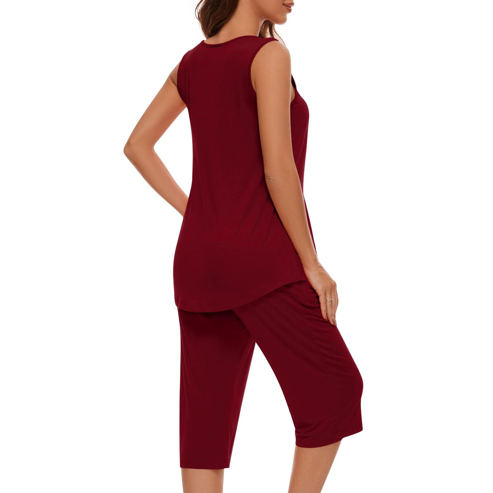 Women's 2-Piece Pajama Set - Floral Print Sleeveless Tank Top & Capri Pants Soft Summer Sleepwear for Lounge & Sleep | Comfortable Nightwear for Relaxing at Home