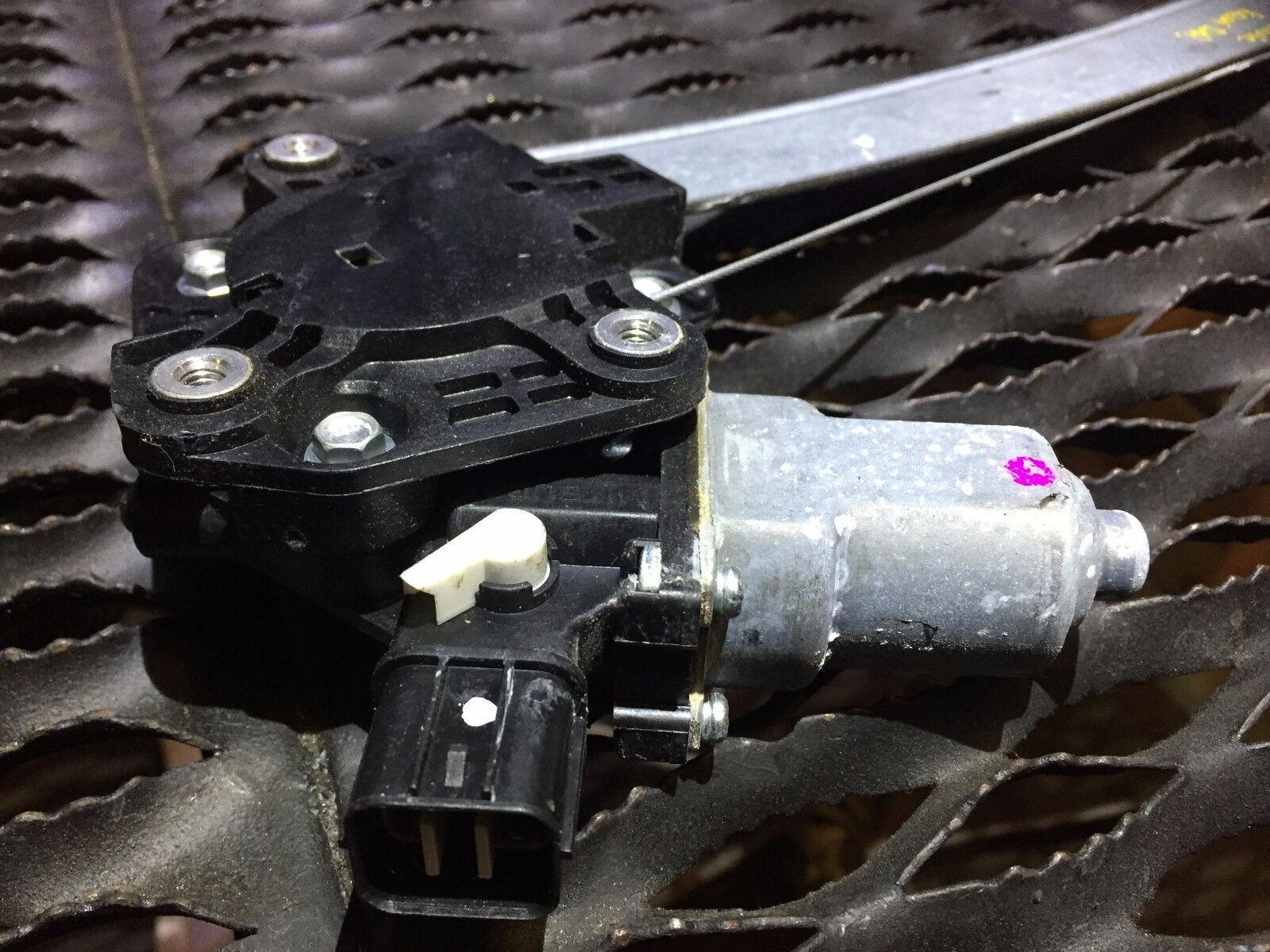 2006-2011 Honda Civic Rear Left Driver Side Power Window Regulator Motor OEM Replacement - Perfect for Window Repair & Smooth Operation