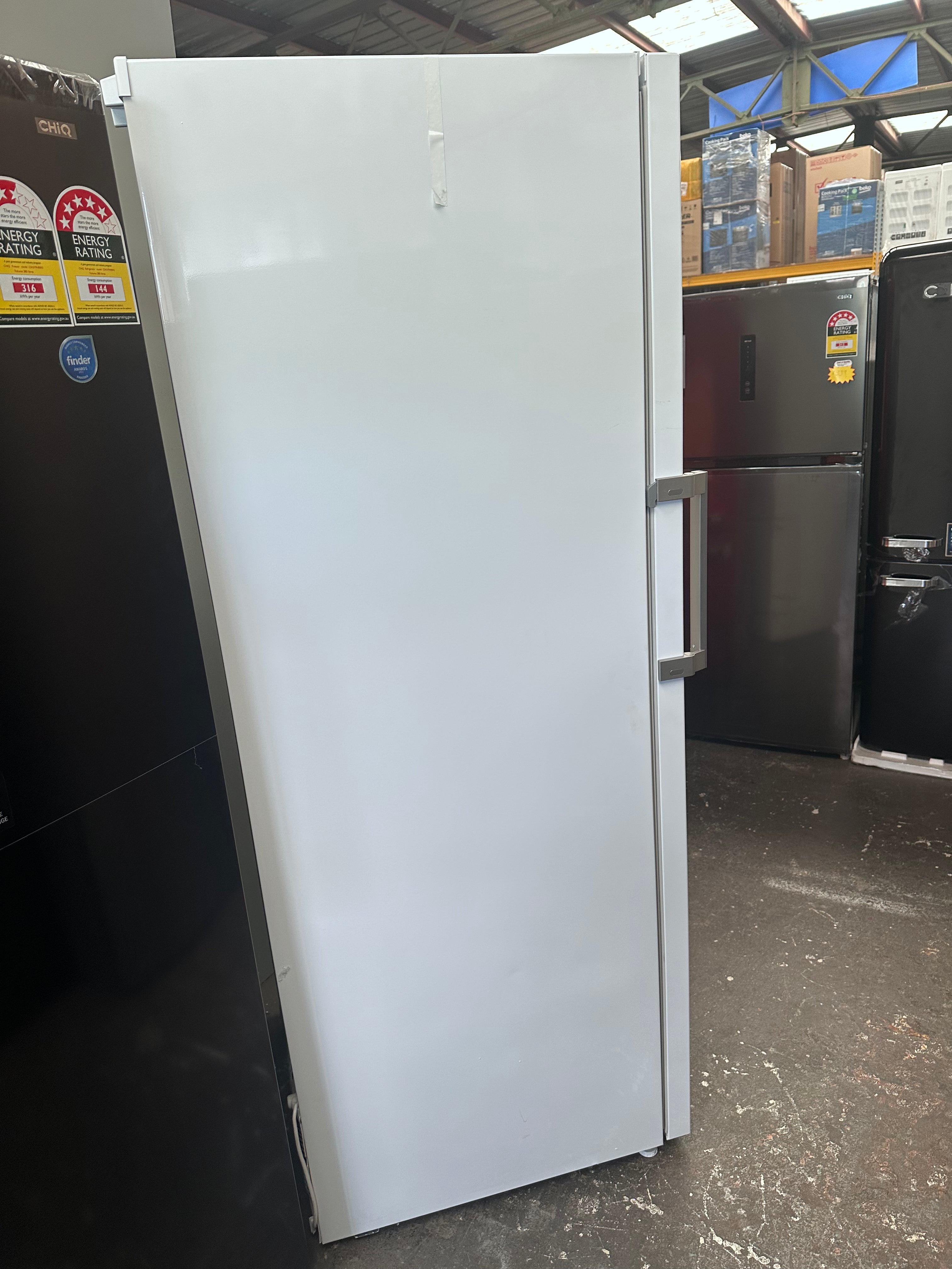 Beko 404L Frost Free Upright Freezer BVF404W - European Made, Energy Efficient, 12 Month Warranty - Perfect for Home, Restaurant & Commercial Kitchen Storage