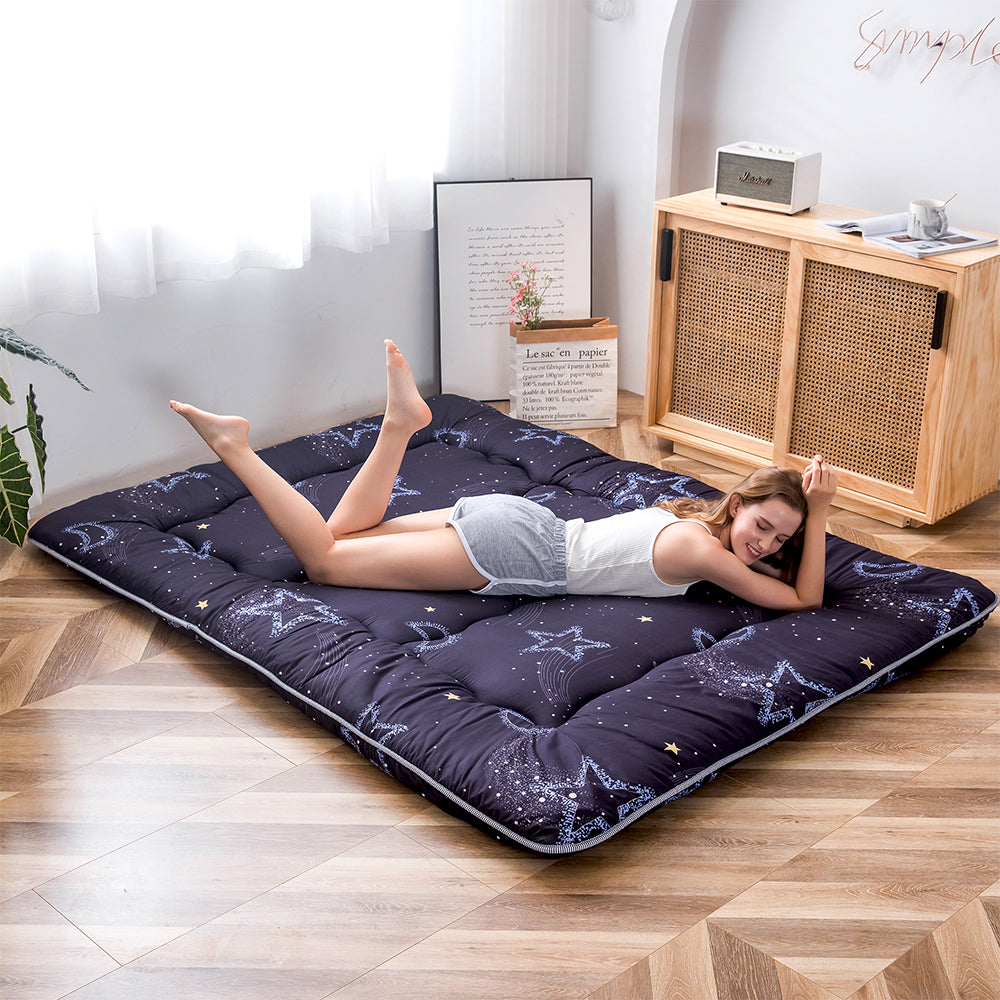 MAXYOYO Japanese Futon Mattress with Moon and Star Design - Foldable Floor Sleeping Mat for Guest Bed, Dorm Room, or Meditation Space