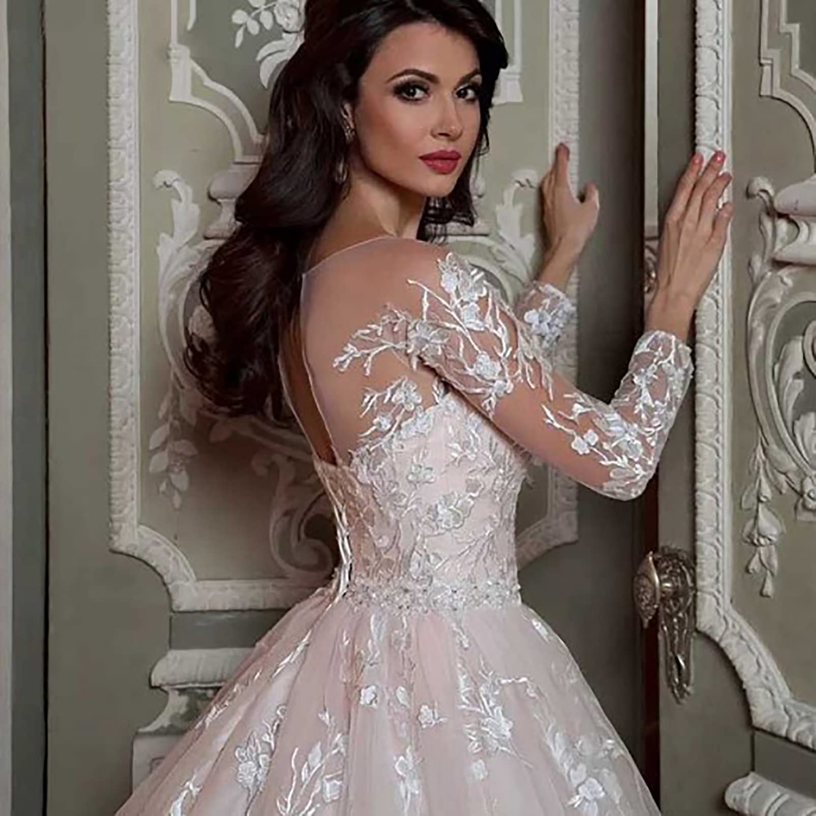 Elegant Lace Embroidered Long Sleeve Wedding Dress for Women - Vintage Maxi Bridal Gown with Bodycon Fit | Perfect for Beach Weddings, Evening Ceremonies & Bridesmaid Dresses