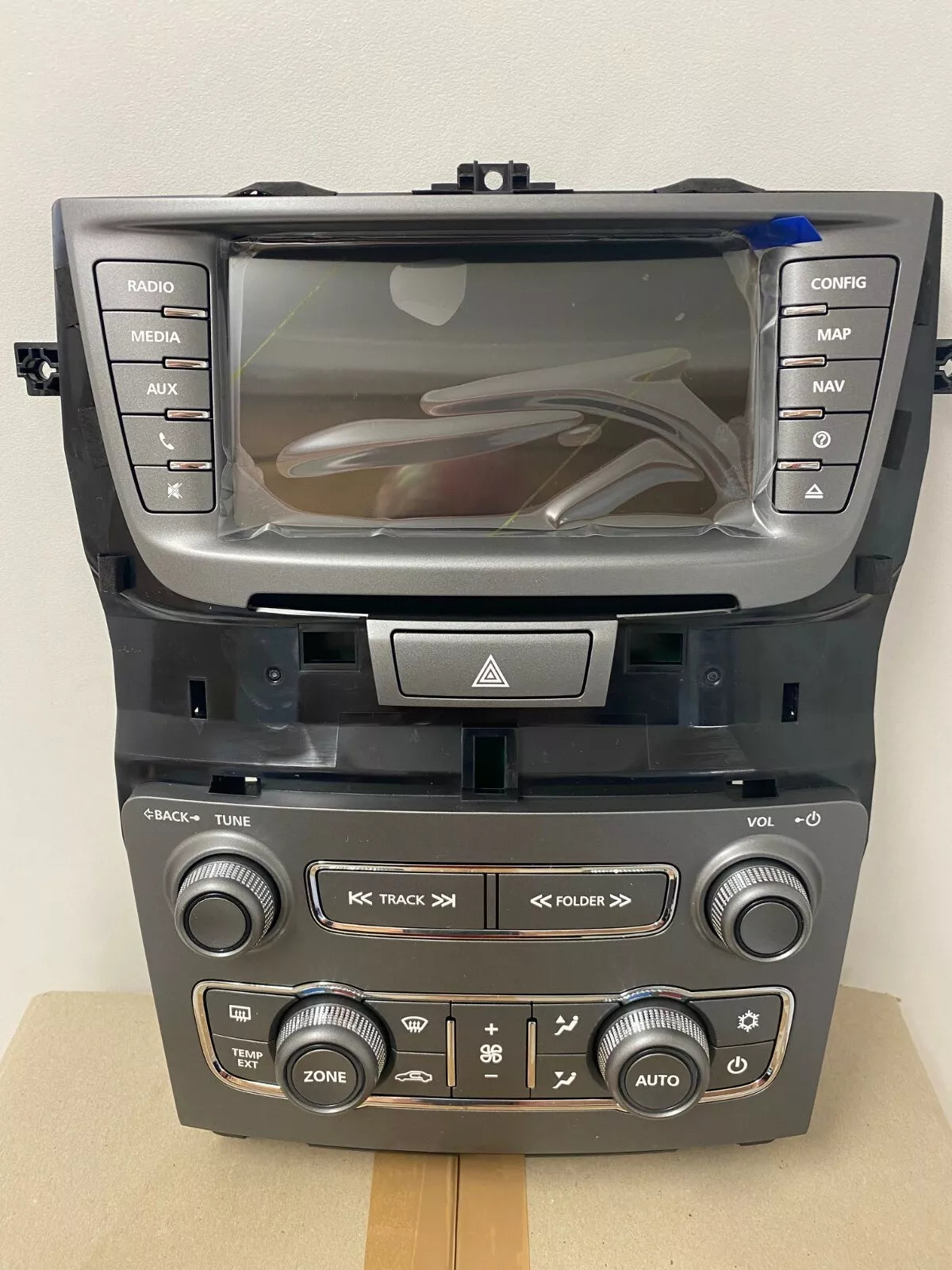 Genuine Holden VE Berlina Calais CalaisV Stereo Dash Control Unit 2010-2012 | Car Radio Replacement Part for Commodore VE Models | Perfect for DIY Installation & Vehicle Upgrades