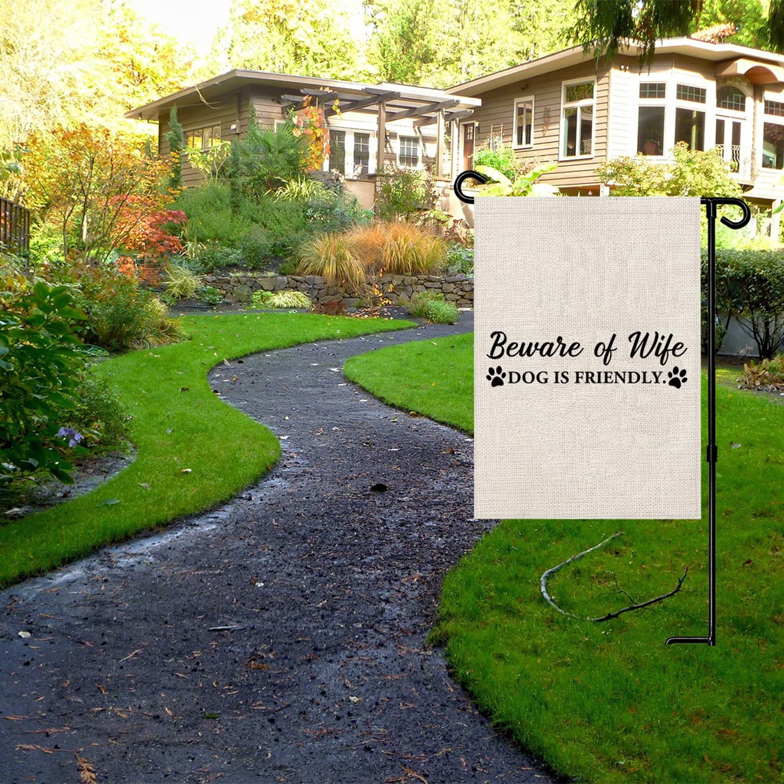 PWHAOO Funny 'Beware of Wife Dog is Friendly' Garden Flag - Cute Welcome Sign for Dog Lovers & Dog Moms - Perfect Outdoor Decor for Yards, Lawns & Pet-Friendly Homes (Wife Dog is Friendly Design)