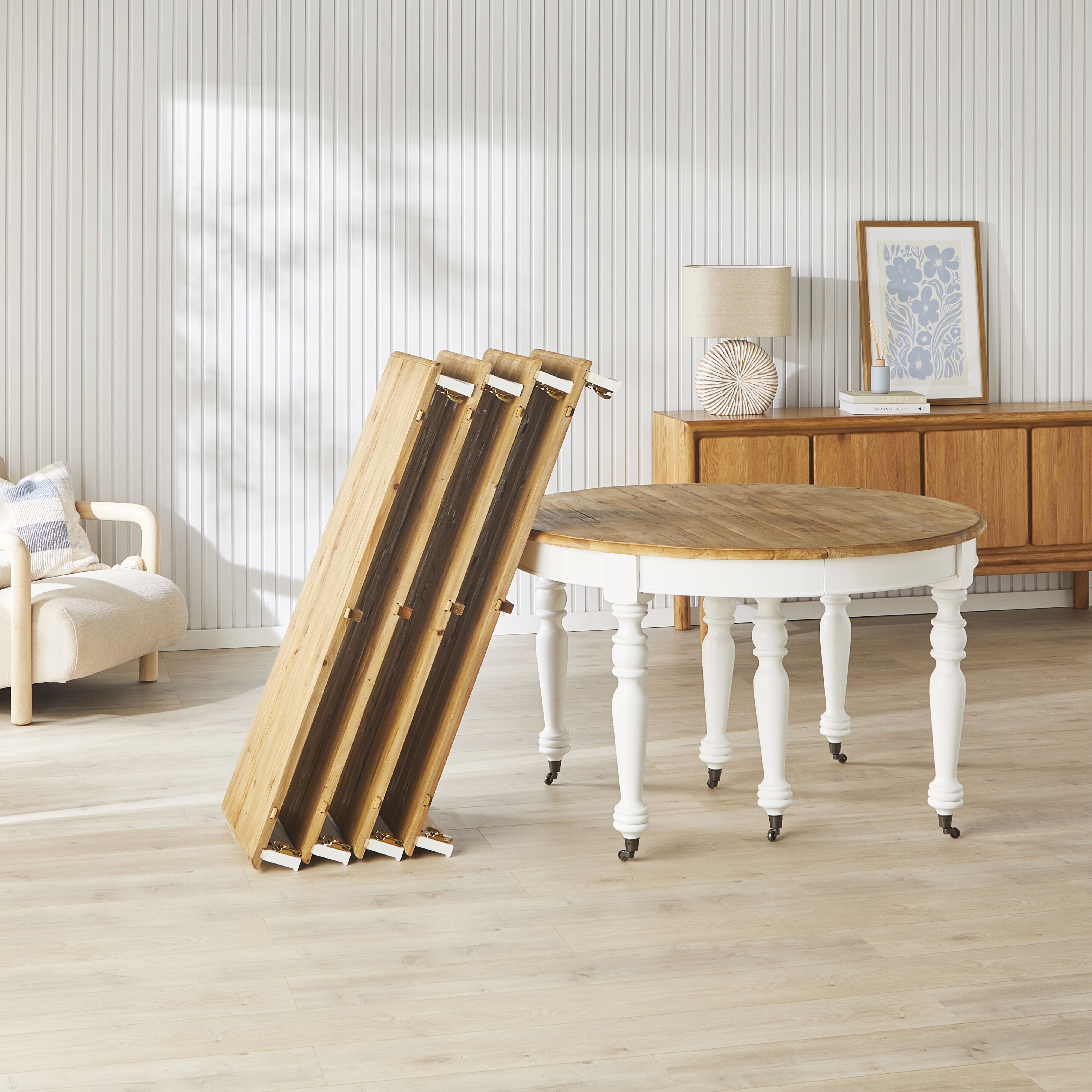 Annalise White Extension Dining Table - Expandable for Large Gatherings & Family Meals - Perfect for Dining Rooms & Entertaining Guests