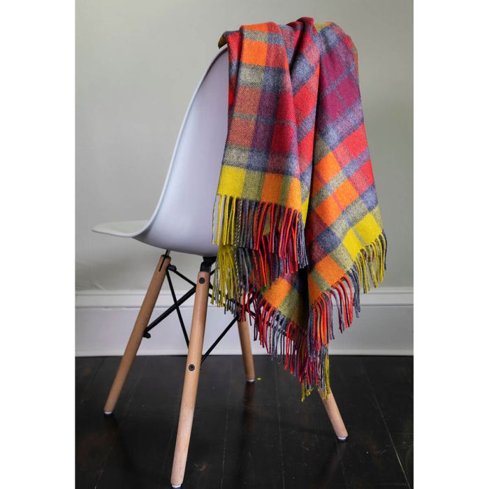 Premium Buchanan Berry Tartan Lambswool Blanket - Soft Scottish Wool Throw for Cozy Home, Bed, Sofa & Winter Warmth - Perfect for Gifts, Cabin Decor & Cold Weather Comfort