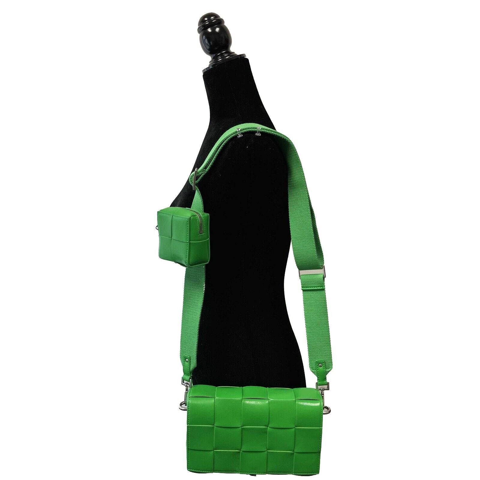 Bottega Veneta NEW Parkeet Green Leather Cassette Crossbody Bag with Coin Purse | Luxury Designer Handbag for Women | Perfect for Everyday Use, Parties & Travel