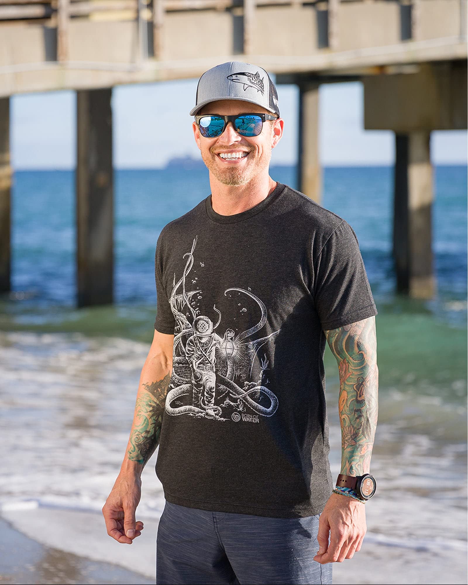 Deep Sea Hard Hat Commercial Diver Short Sleeve T-Shirt for Men - Ideal for Fishing, Scuba Diving, Boating, Beach, and Outdoor Adventures