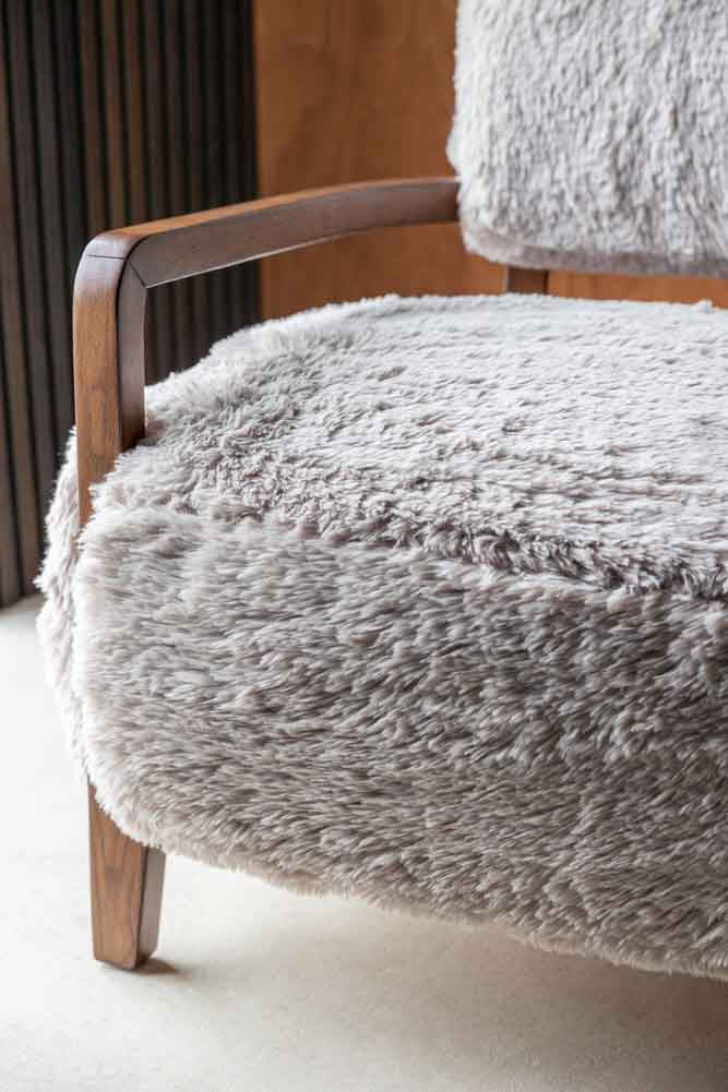 Cozy Fluffy Armchair for Living Room - Soft Plush Upholstered Lounge Chair with High Back Support, Perfect for Reading & Relaxing at Home