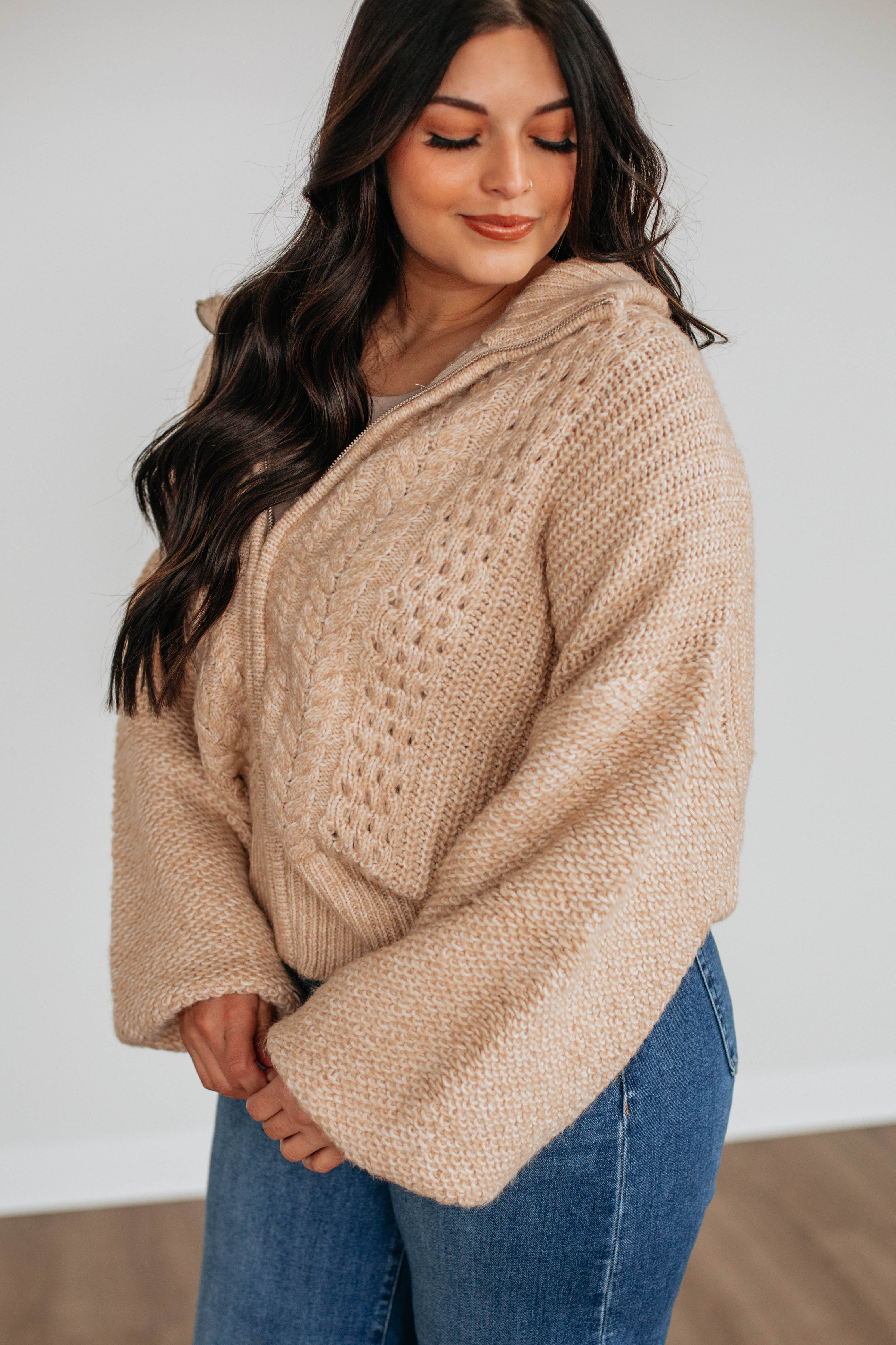 Chivonne Women's Cable Knit Zip Up Sweater - Cozy Winter Pullover for Casual Outfits & Outdoor Activities
