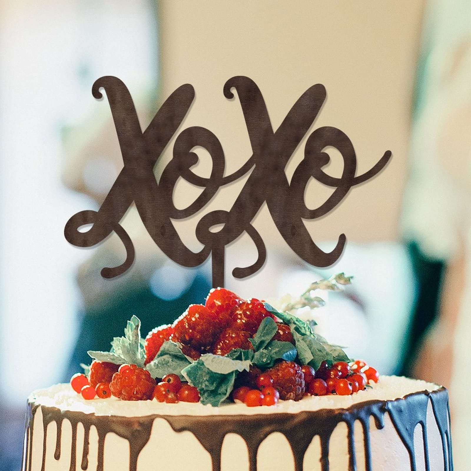 Personalized Mr & Mrs Wooden Wedding Cake Topper - Rustic Engagement Cake Decorations for Wedding & Anniversary Cakes - Perfect for DIY Wedding Decor & Bridal Showers