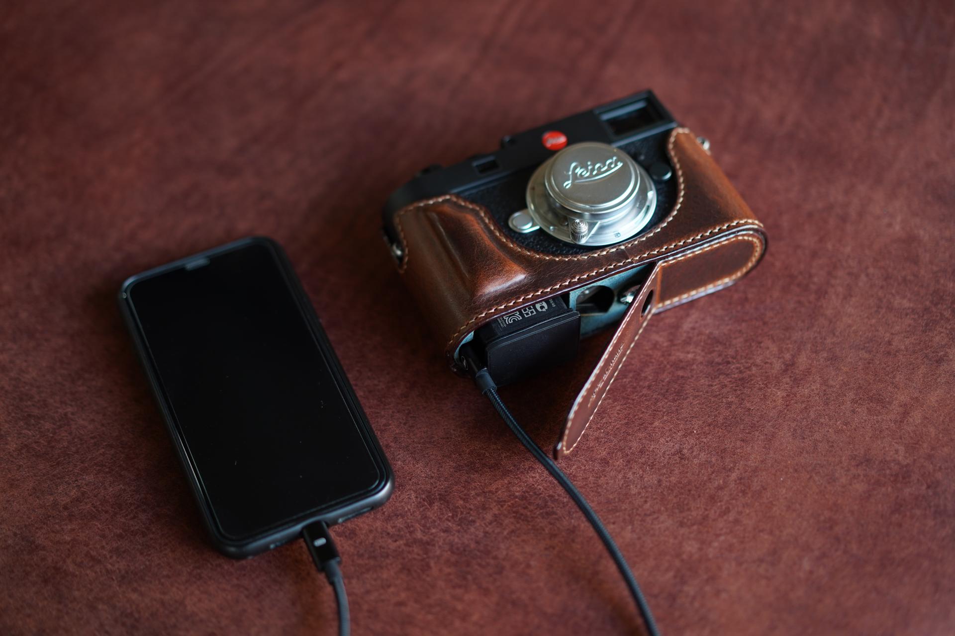 Arte di Mano Premium Leather Half Case for Leica M11 Camera - Gray Shrunken Calf with Easy Battery Access | Perfect for Professional Photography & Travel Protection