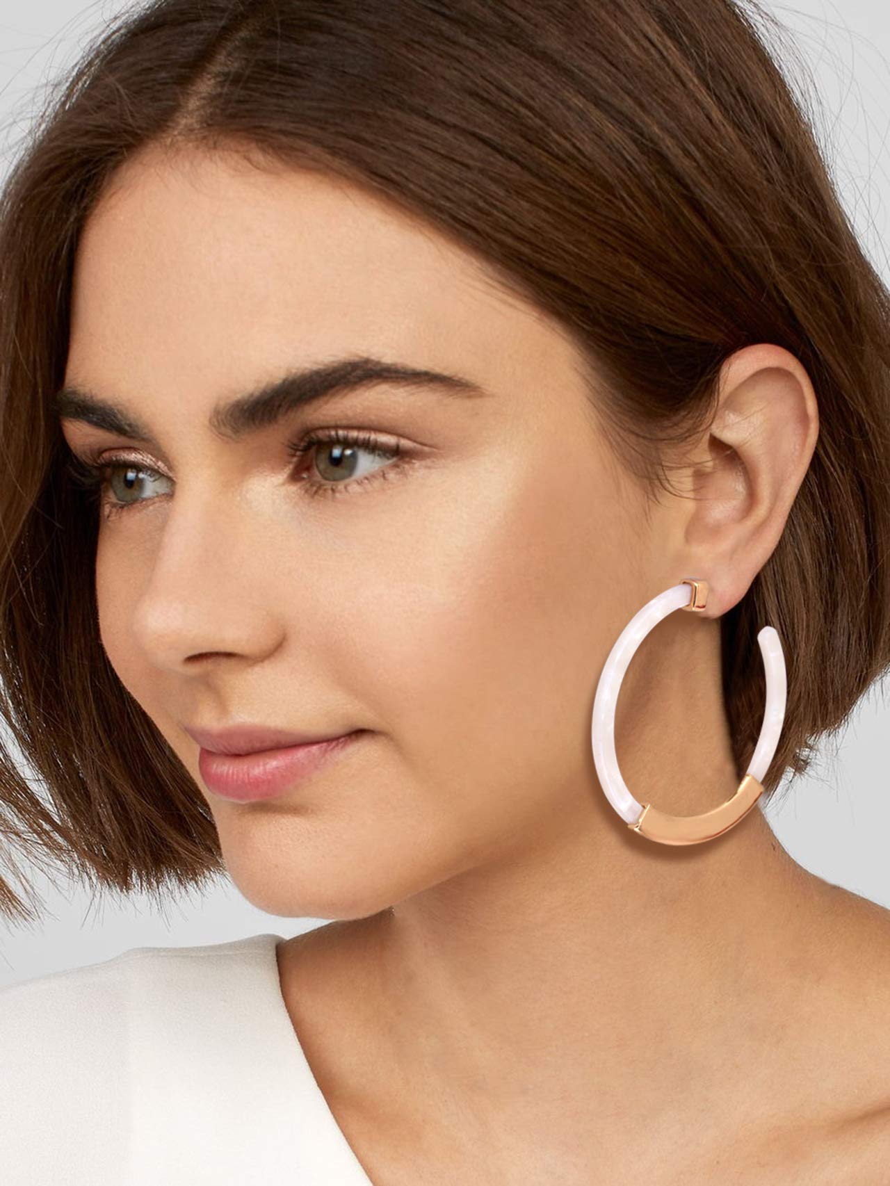 Stylish Geometric Acrylic Hoop Earrings for Women - Bohemian Tortoise Shell Statement Studs Fashion Jewelry | Perfect for Casual Wear, Parties & Boho Outfits