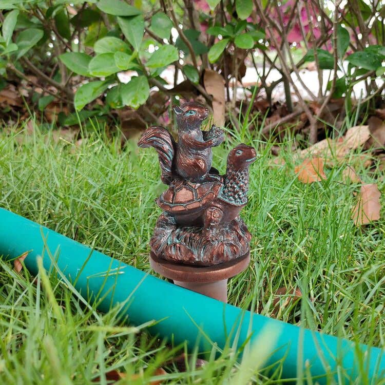 4PCS Antique Metal Garden Hose Guide Stakes - Rust-Free Lawn Hose Support Spikes for Yard, Garden & Plant Care - Perfect for Organizing Hoses & Protecting Plants