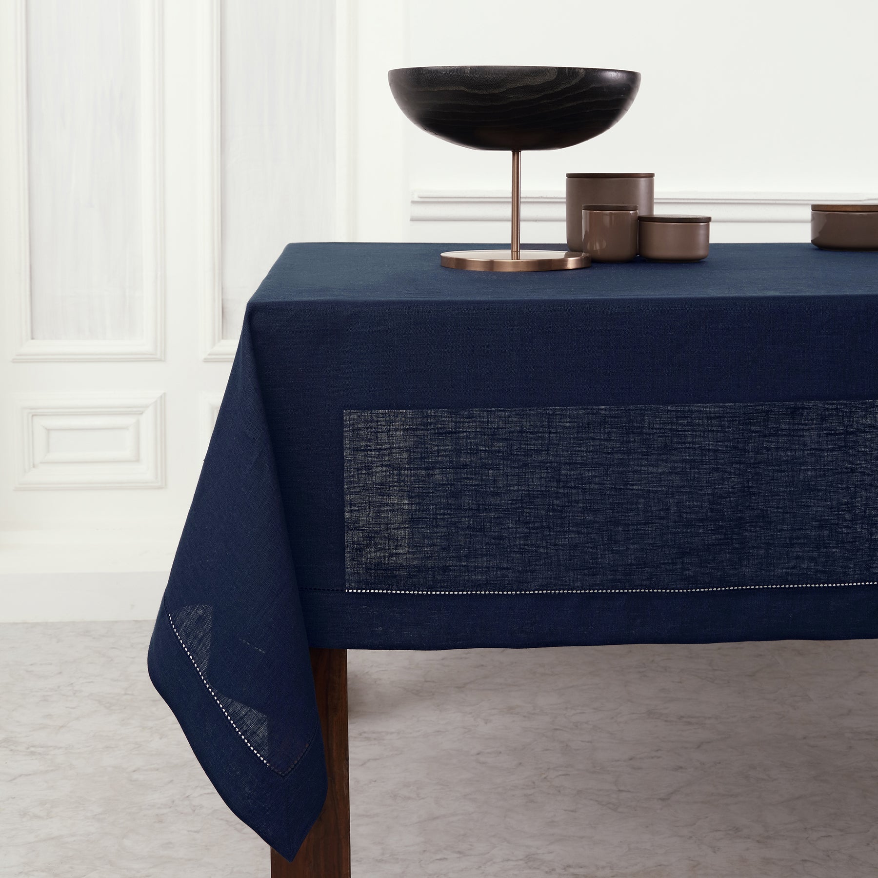 Elegant Classic Hemstitch Tablecloth - Premium Cotton Linen Table Cover for Dining Room, Wedding, Party & Special Occasions