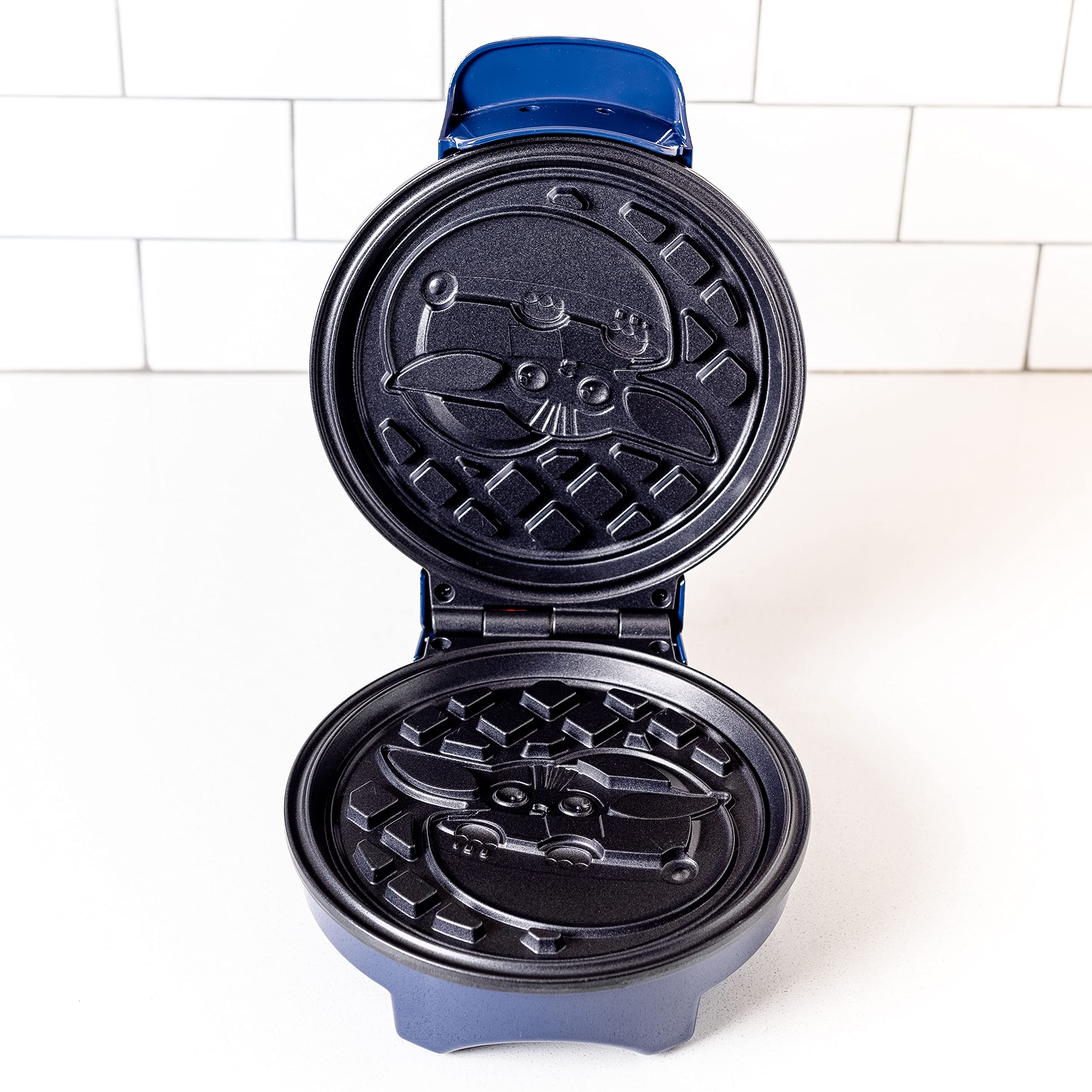 Star Wars The Mandalorian The Child Waffle Maker - Baby Yoda Waffle Iron Machine for Kids & Adults - Perfect for Breakfast, Parties & Star Wars Fans