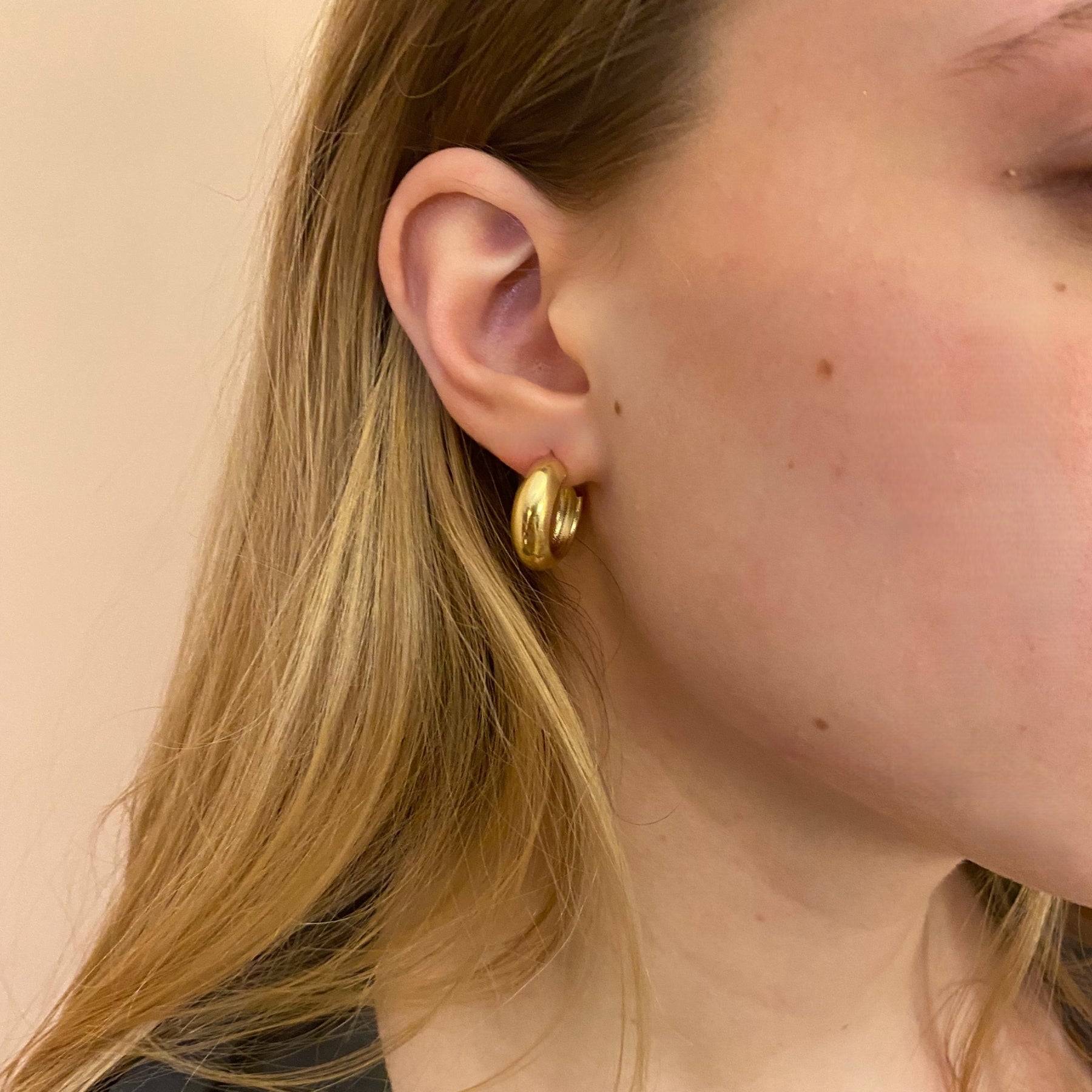 Large Gold Hoop Earrings for Women - Elegant Augustine Style Creoles for Everyday Wear & Special Occasions