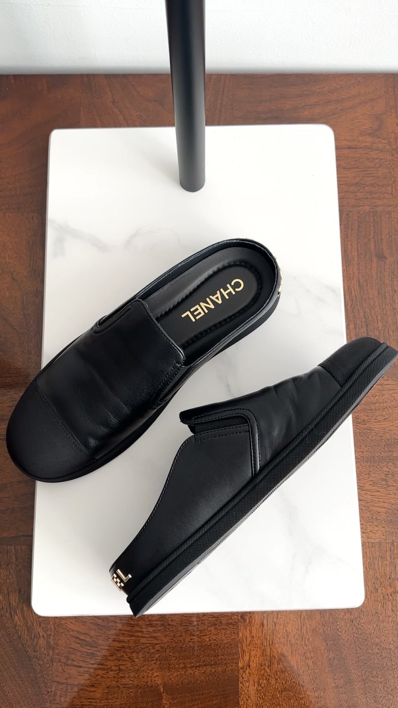 Chanel 2024 Black Leather Signature Logo Flat Mules Women's Size 36.5 - Comfortable Slip-On Shoes for Casual Wear & Office Outfits
